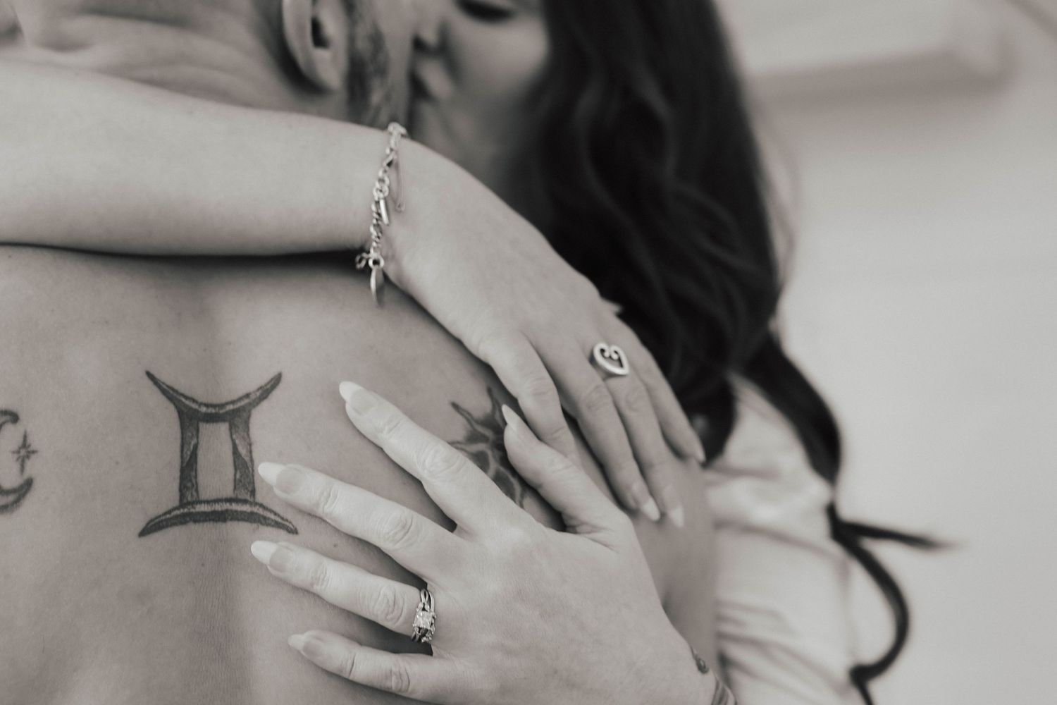 Bonham TX boudoir photographer Casandra Nicole shoots intimate couple portraits in Denison, North DFW lifestyle.