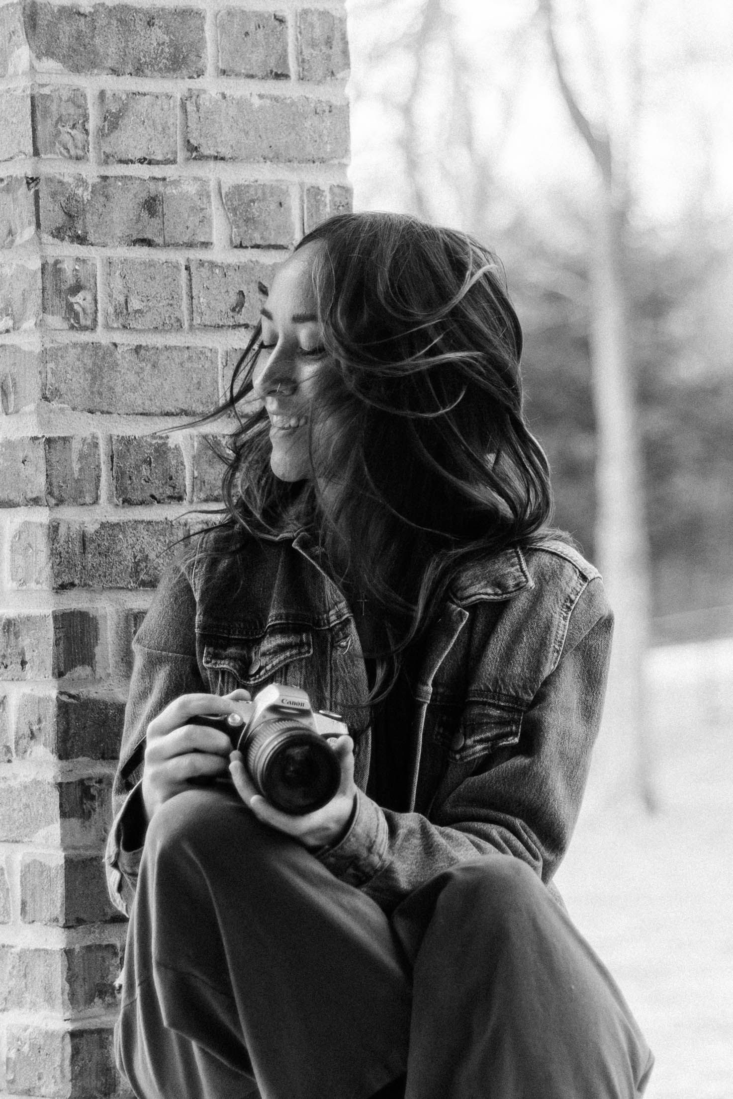 Bonham TX photographer Casandra Nicole Photography branding portrait, lifestyle headshots for North DFW, Denison business.