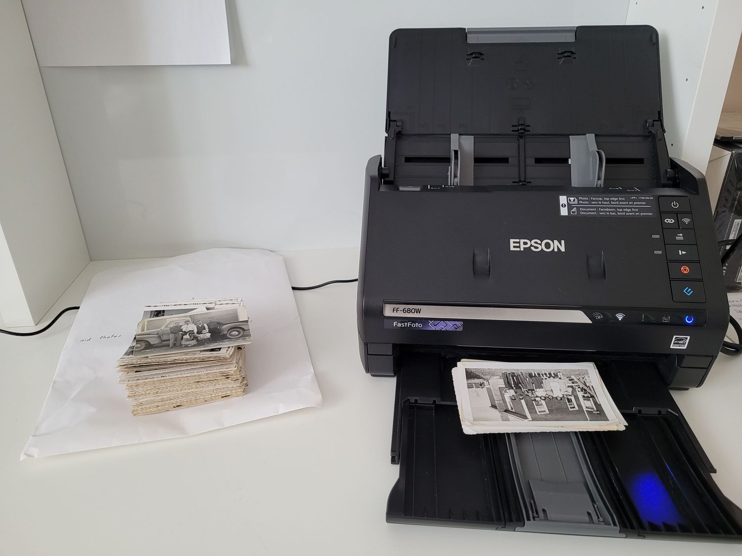 High speed photo scanner