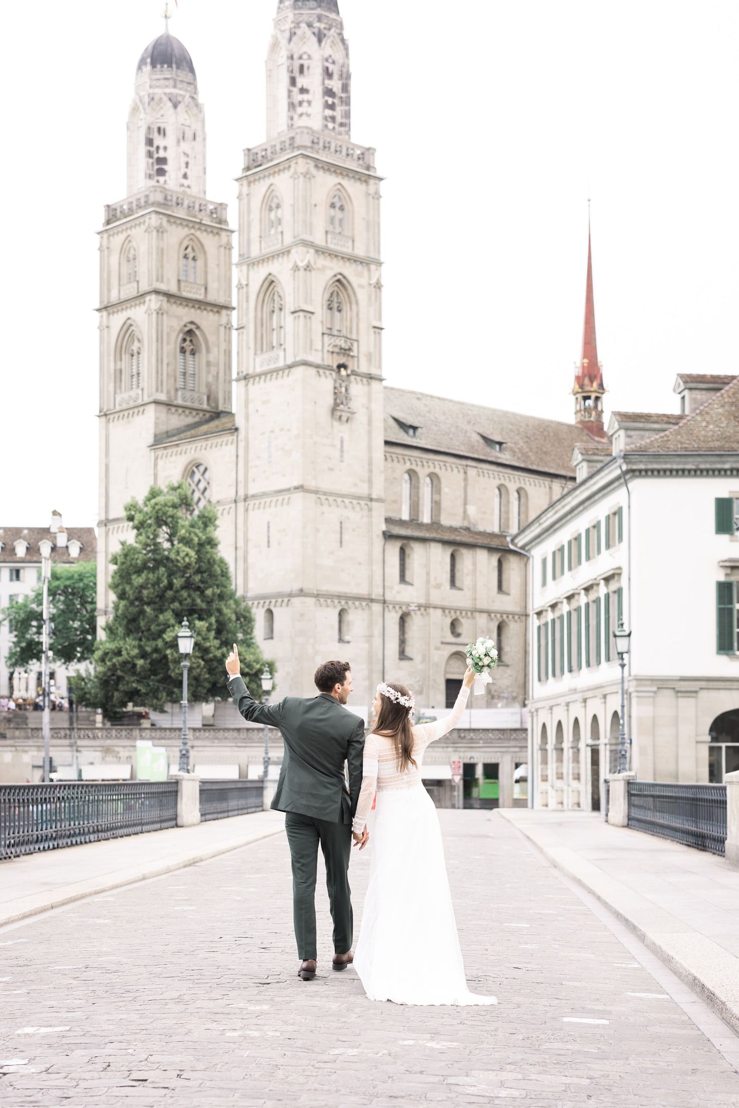 Civil wedding at Standesamt Zürich. wedding photography by Jiyoung Hwang Photography . Heiraten im Stadthaus Zürich, Ihr Hochzeitsfotograf.