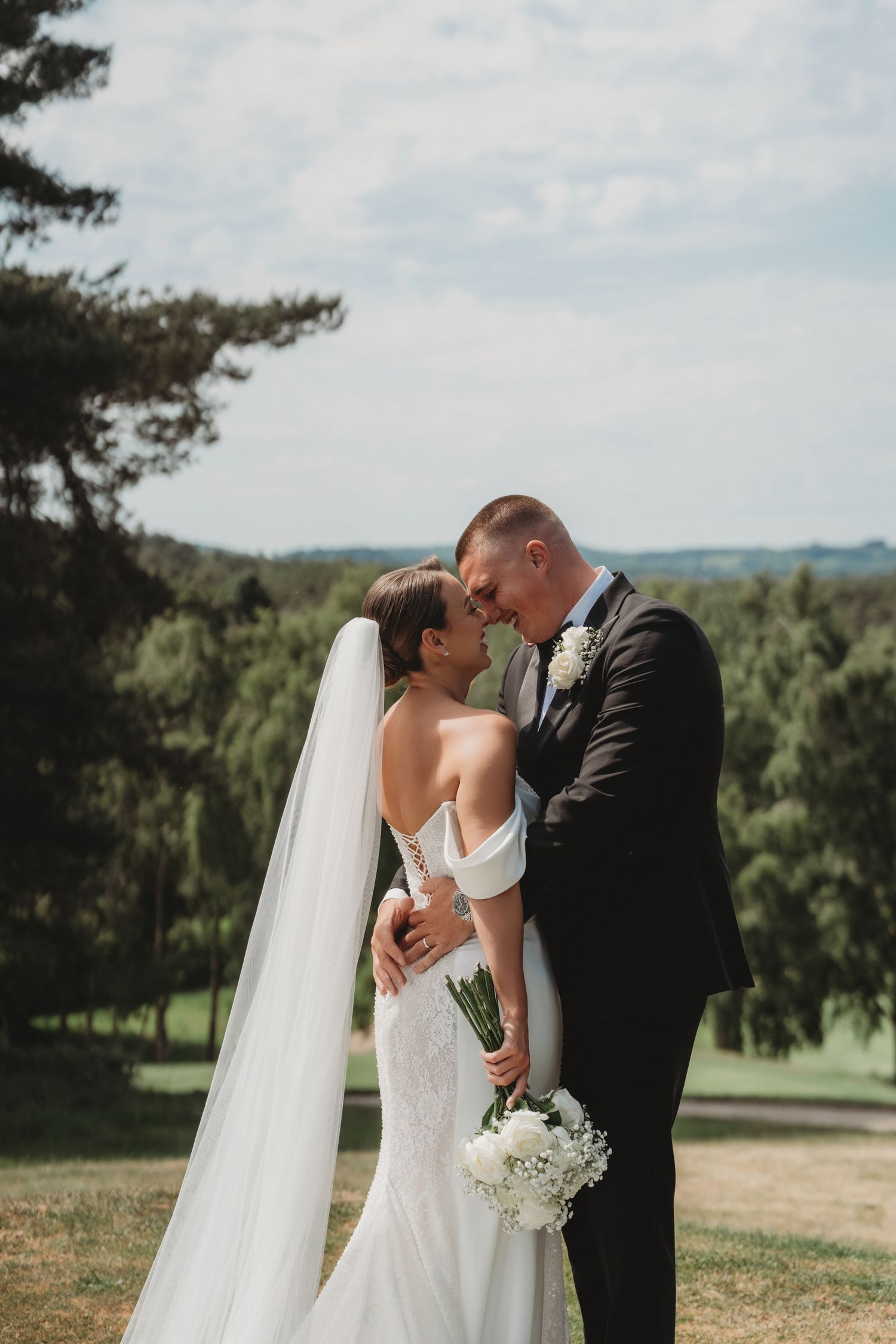 hampshire photographer couples portrait old thorns hotel