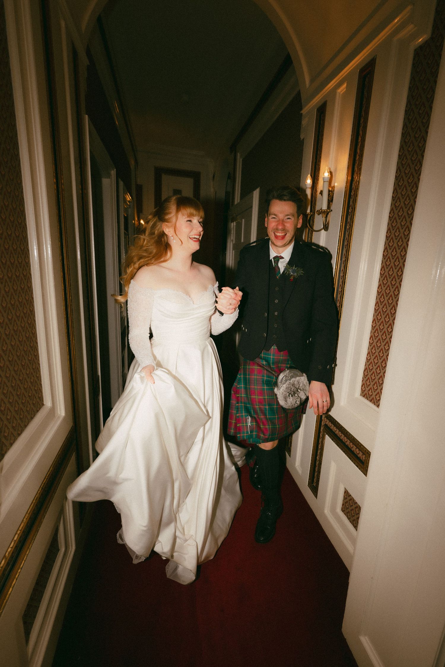 Drumtochty Castle Wedding. Scottish castle wedding. Tie the knot Scotland. Scottish Wedding Photographer. Aberdeen Wedding.