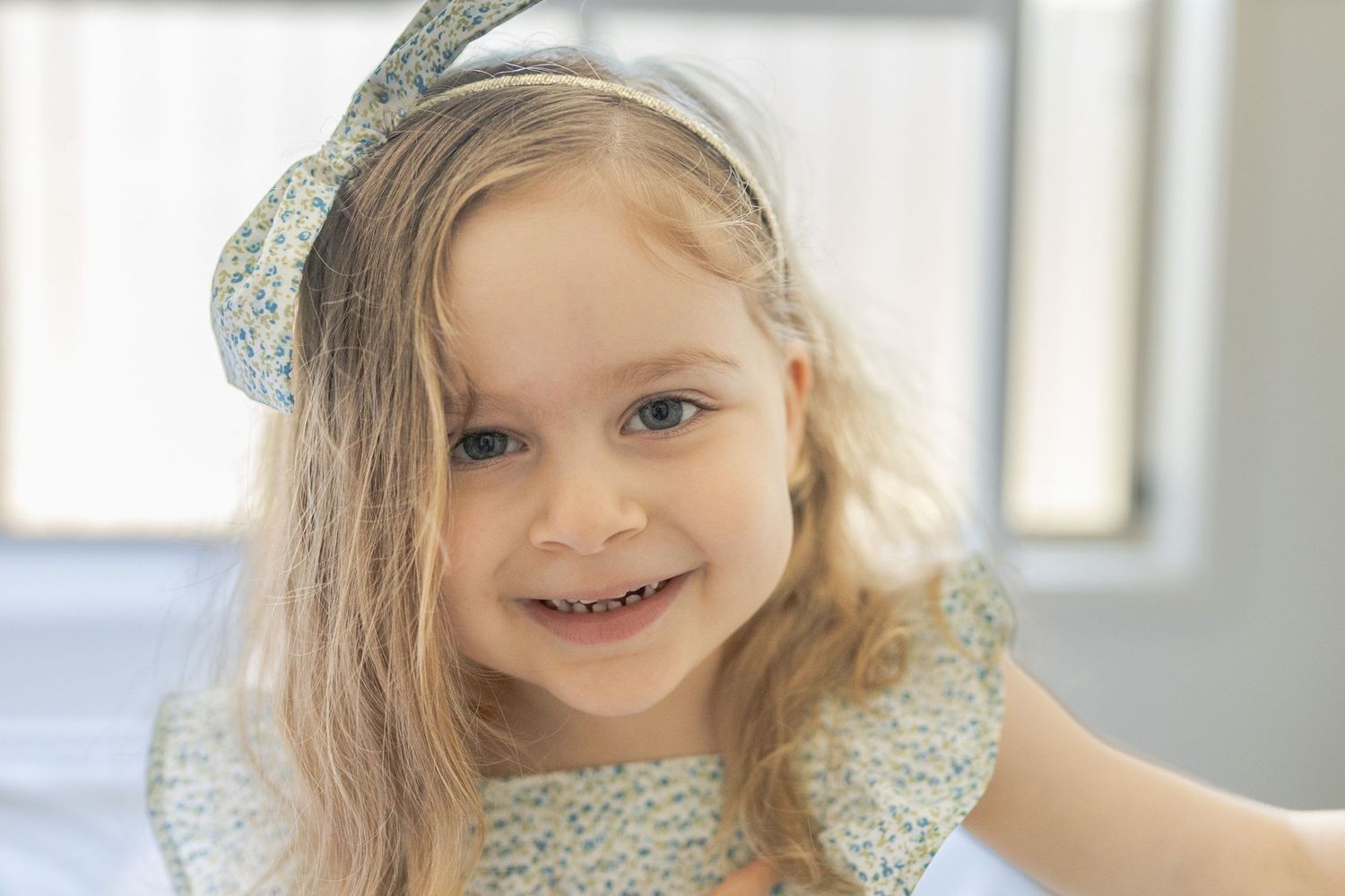 Big sister with a big smile at home newborn session Caroline Springs Melb Victoria