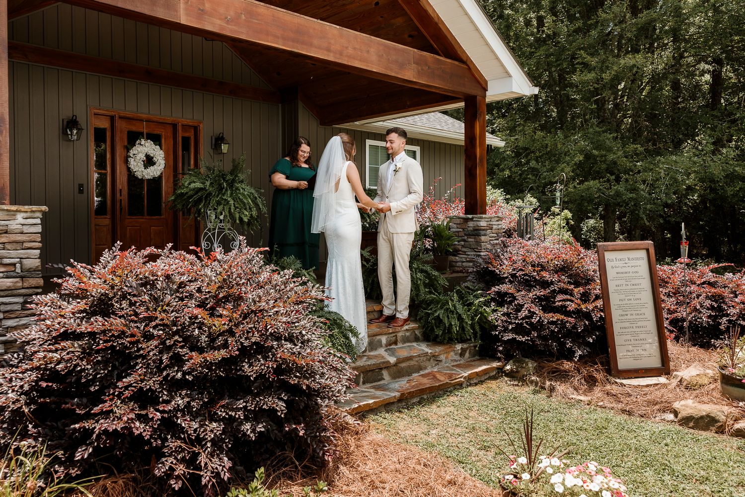 Lifestyle Photographer, Travel Photographer, Elopement Photography, Wedding Photographer