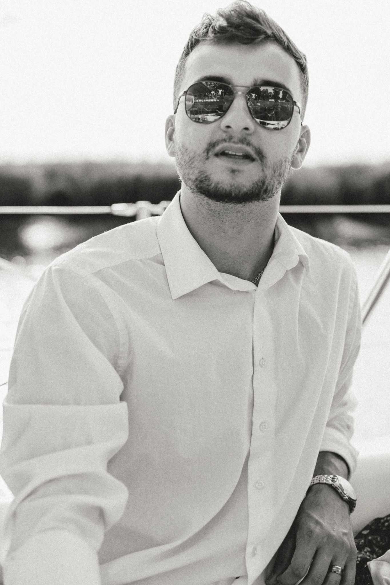 Lifestyle Photographer, Travel Photographer, Groom