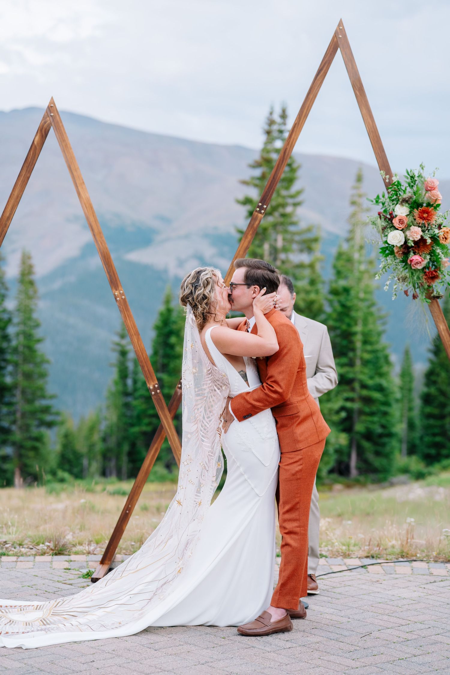 bride and groom marriage winter park