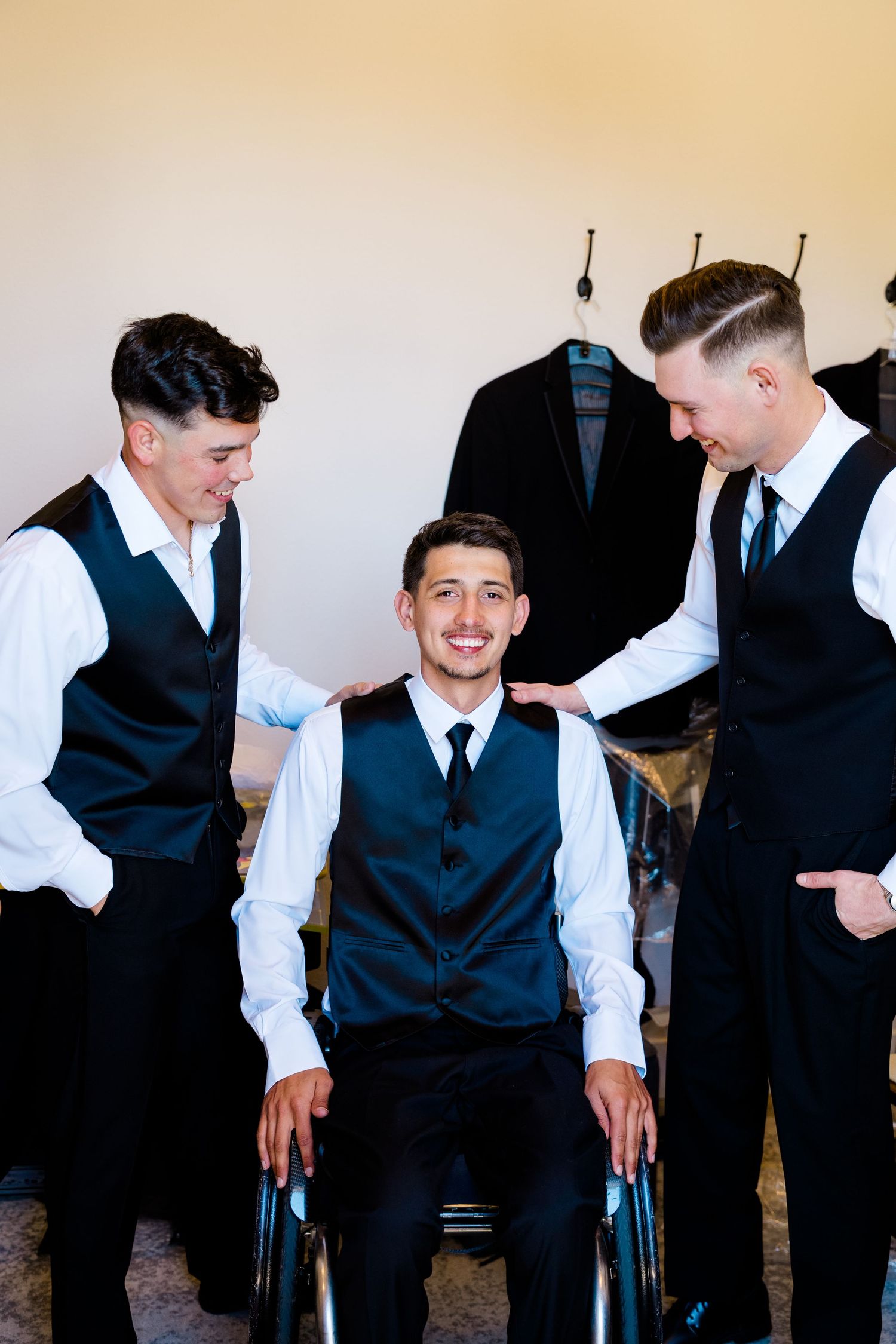 Groomsmen at Amber and Neven Hart's wedding at Canopy Grove in Escondido, California, photographed by Sierra Sturt Photo.