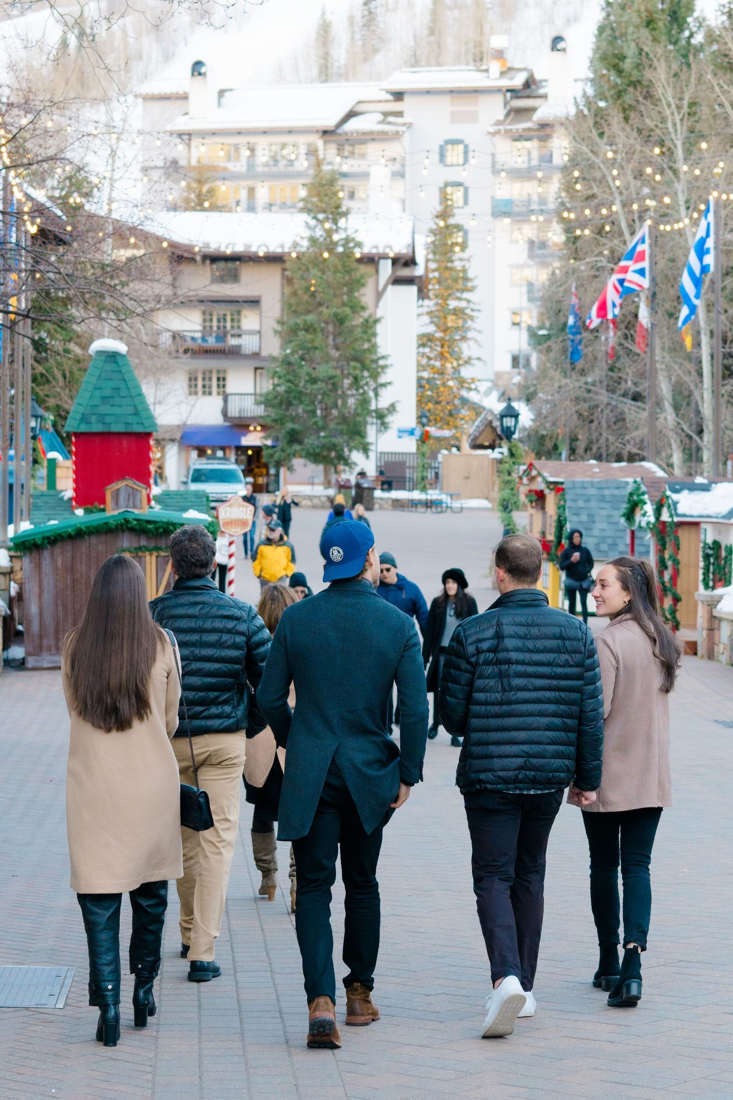 guy and girl get engaged in vail, colorado