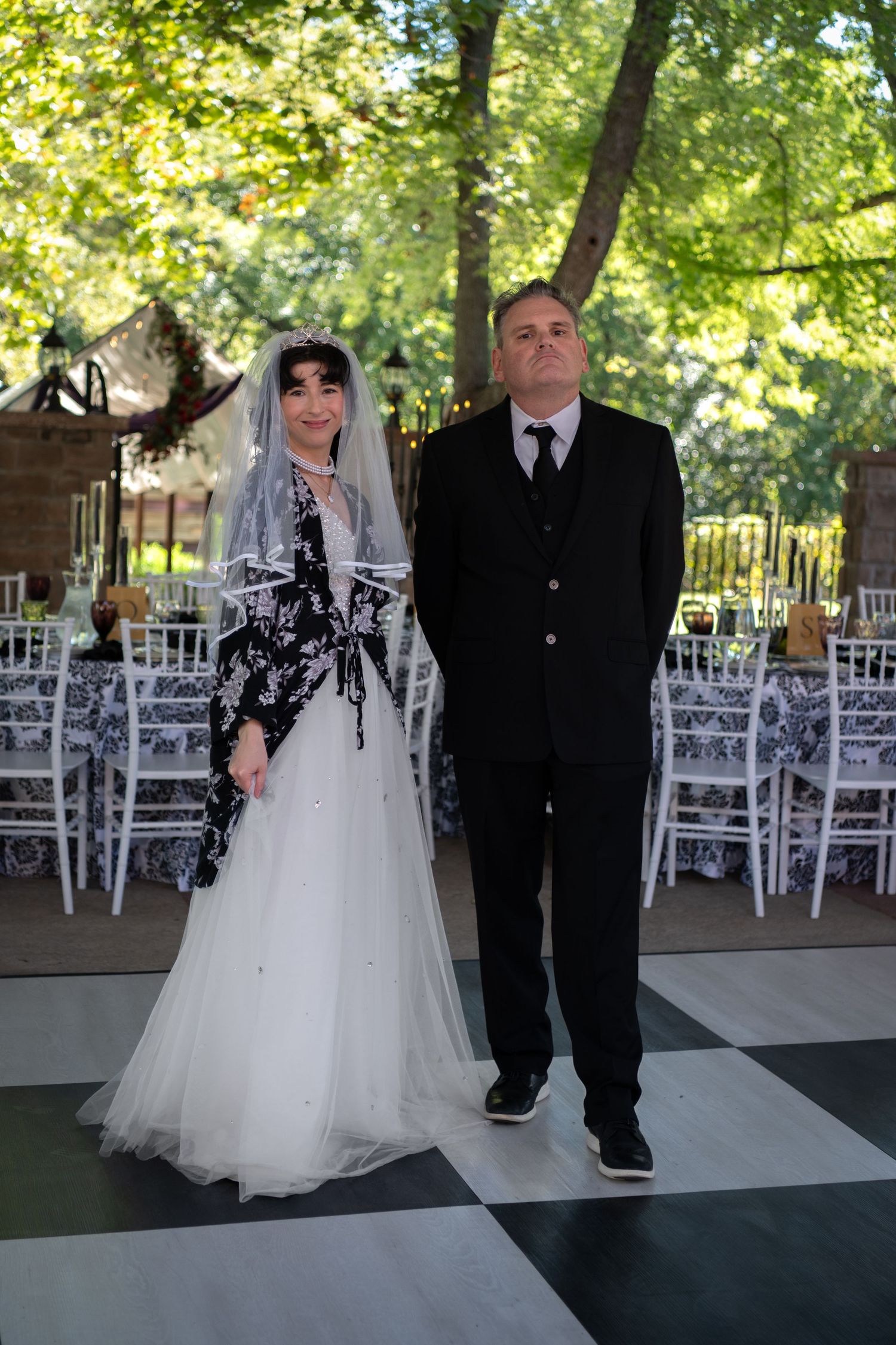 bride and groom sugar hollow crossing