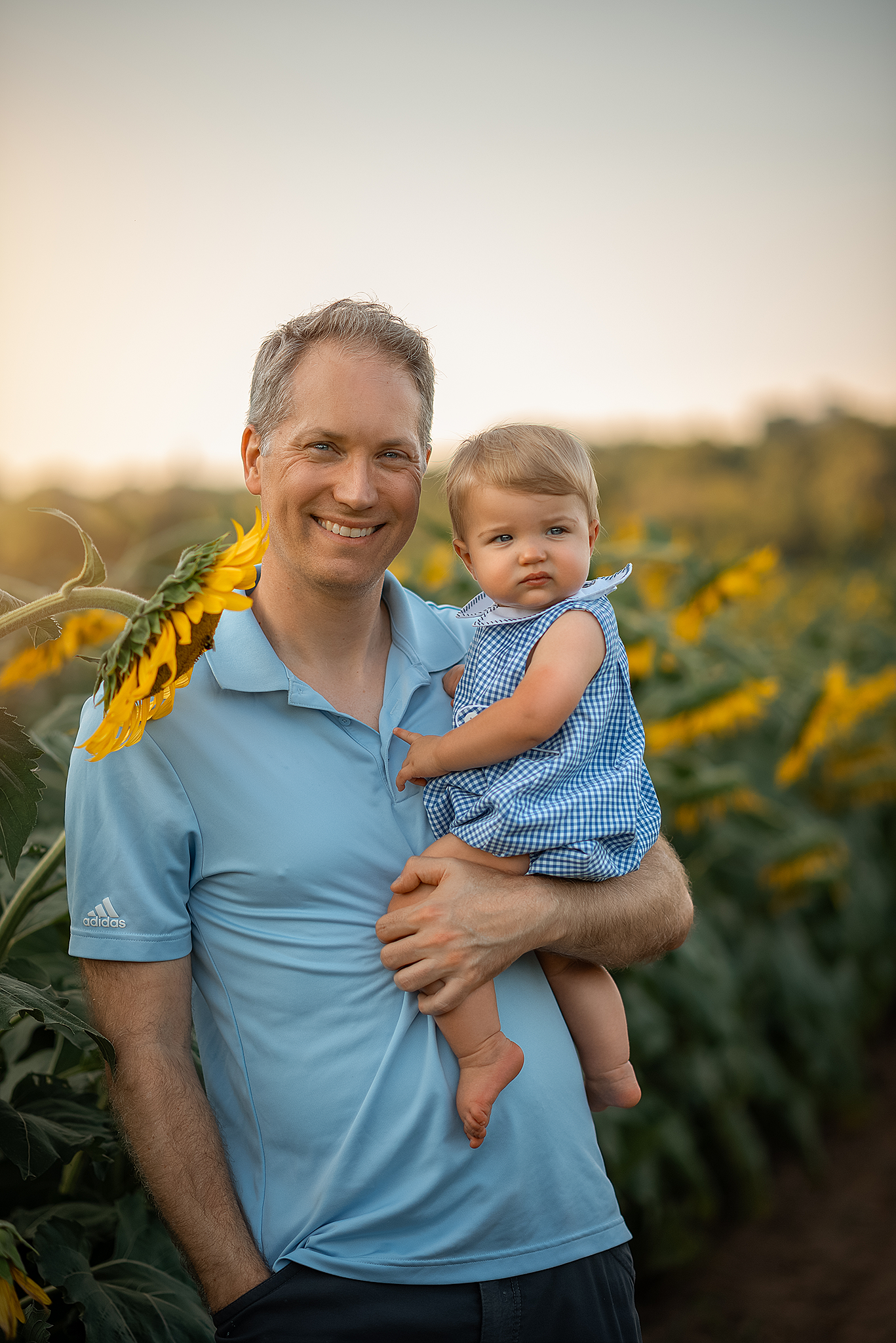 Family session in Raleigh, NC, Sunflower session, Minis, Dorothea Dix Park