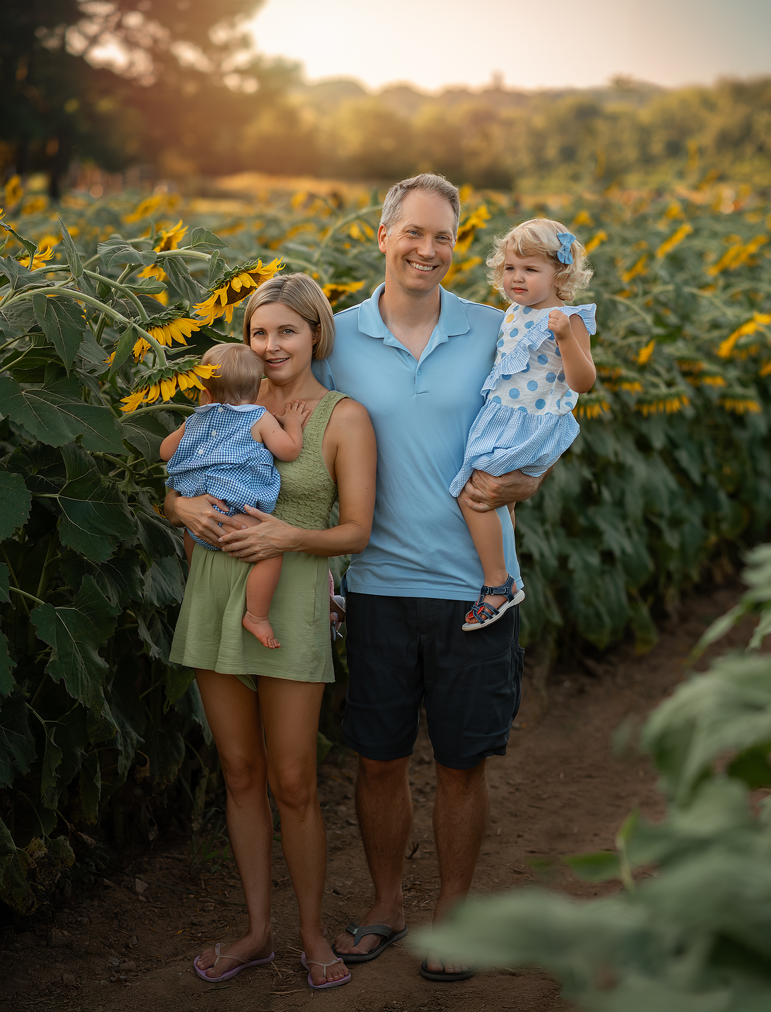 Family session in Raleigh, NC, Sunflower session, Minis, Dorothea Dix Park