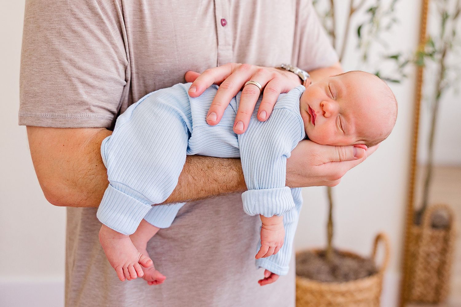South Central Oklahoma newborn photographer with natural light studio located in Ada, OK