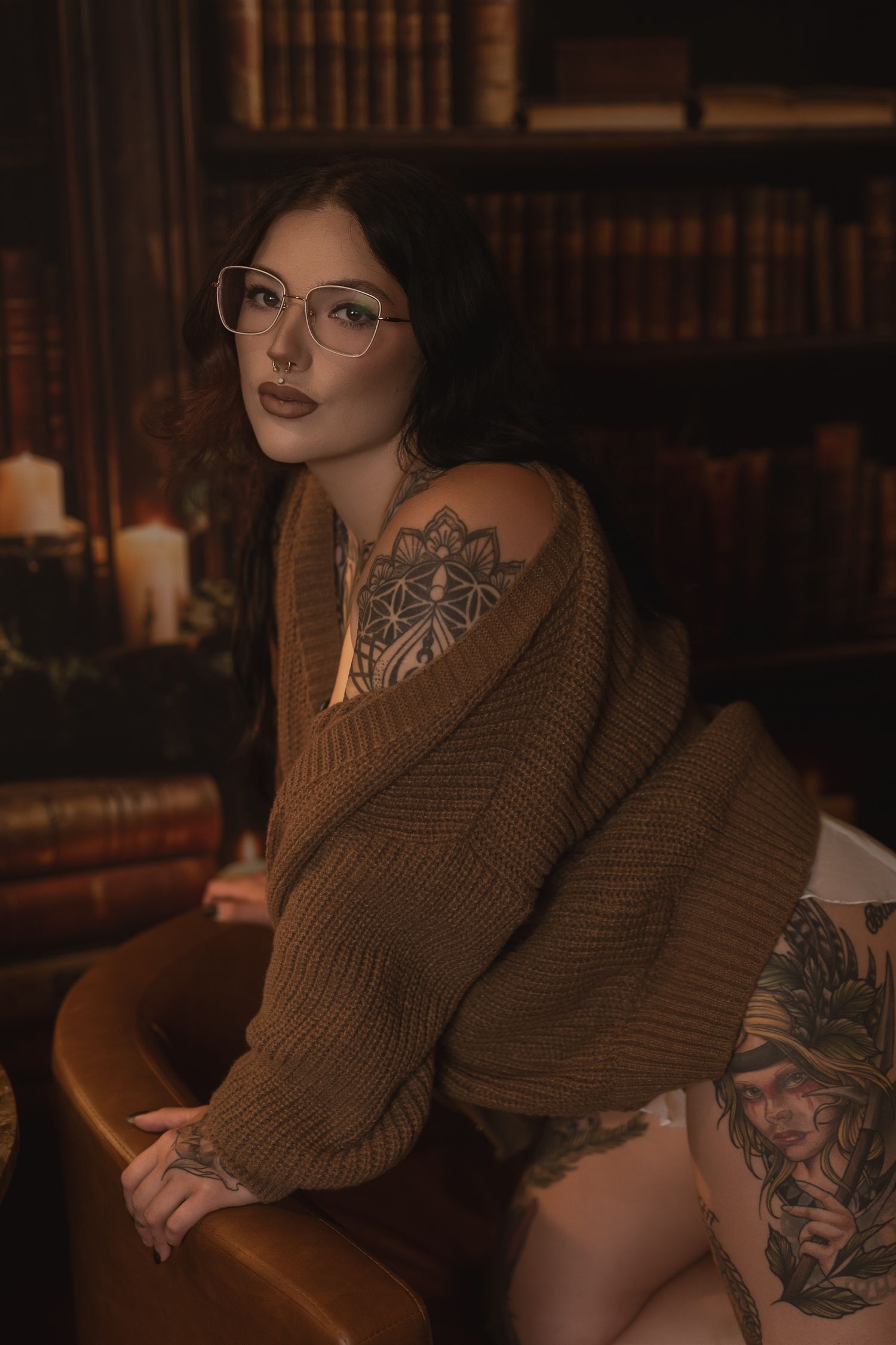 Cozy sweater outfit idea for a boudoir shoot.