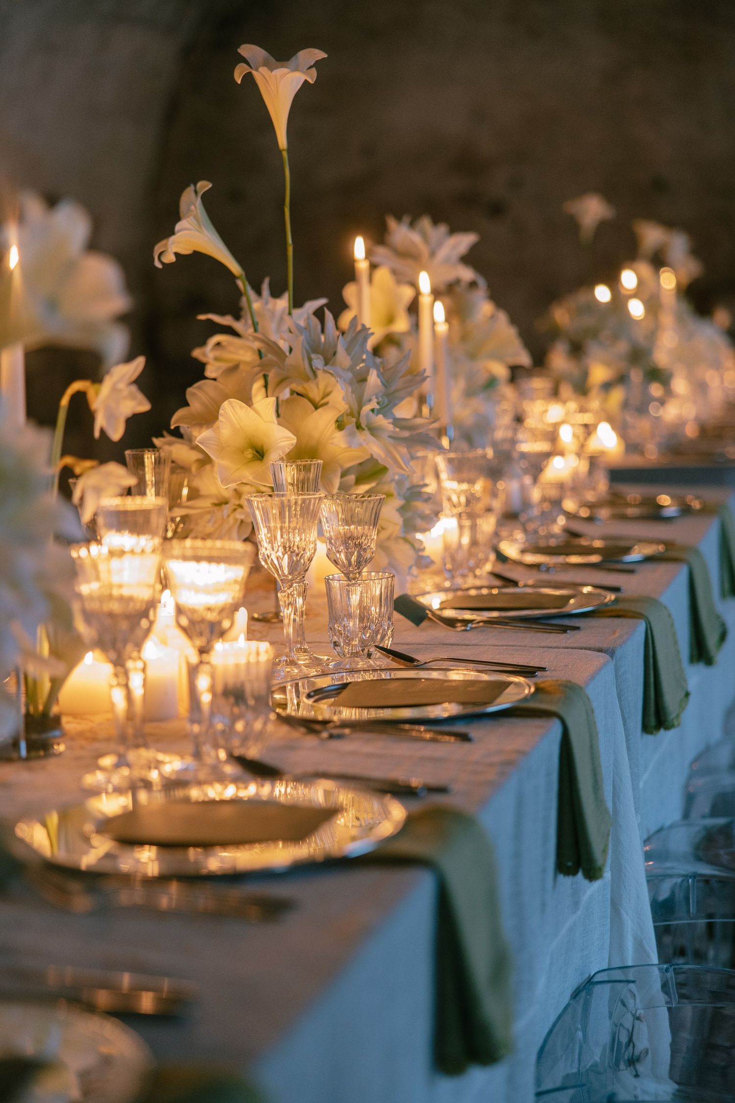 Romantic sunset portraits on a cliffside wedding in the Amalfi Coast.