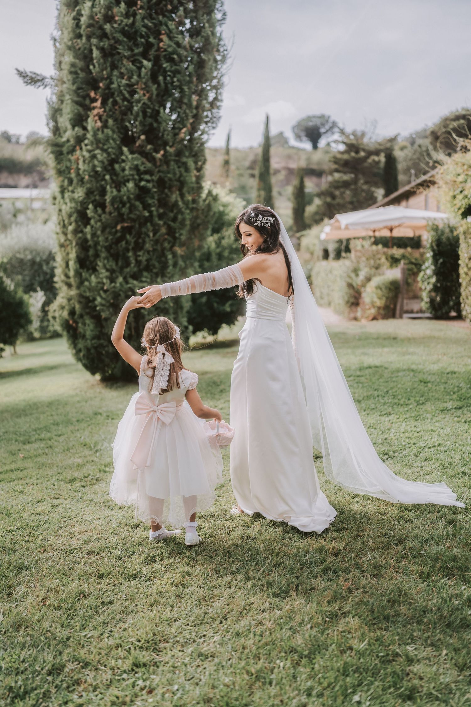 Wedding party at a chic villa in Sorrento with elegant Italian décor.