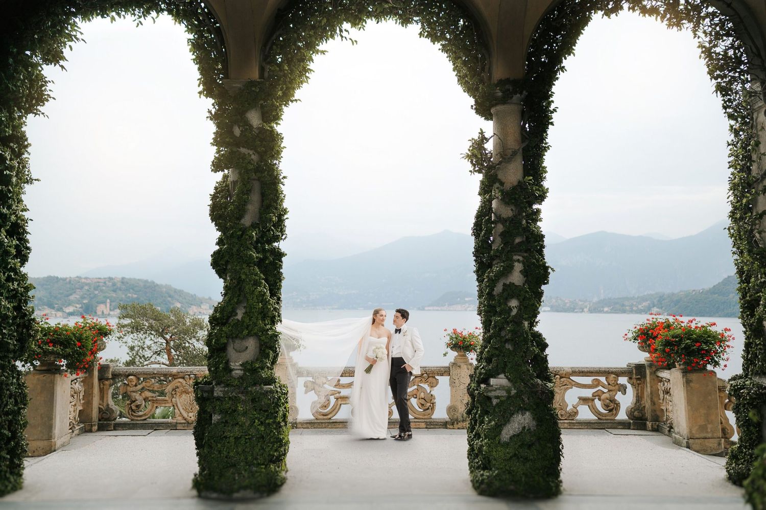 Intimate elopement captured in the streets of Florence