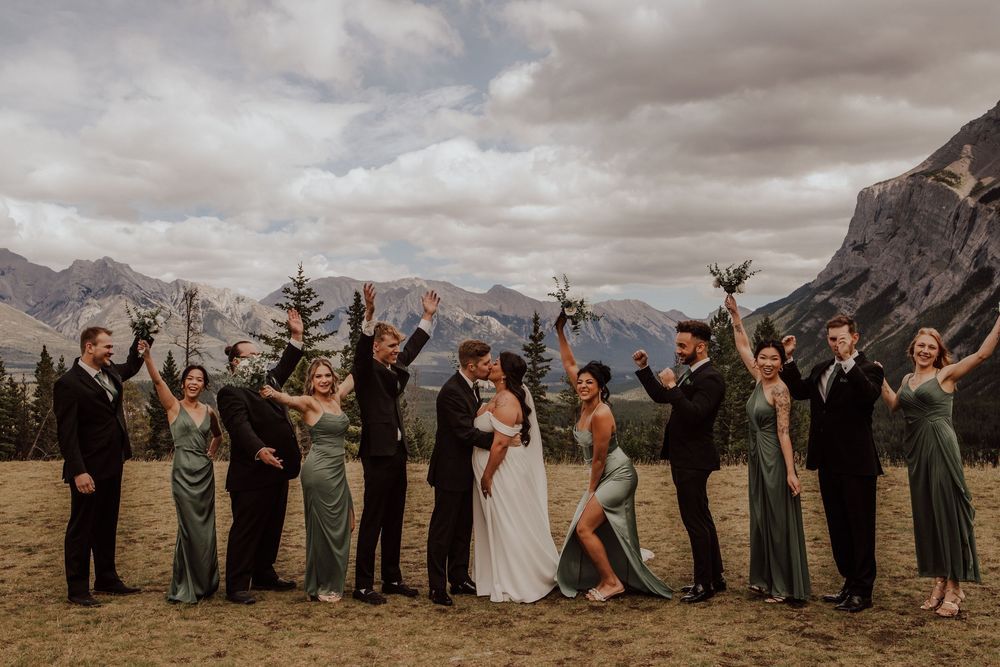 Banff, Alberta wedding party with mountain background
