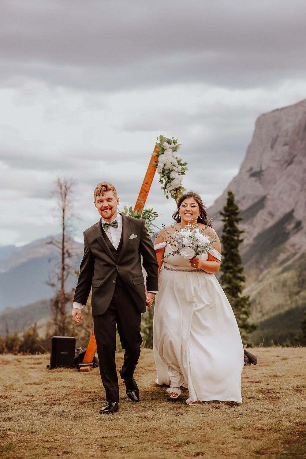 Banff, Alberta wedding ceremony with mountain background