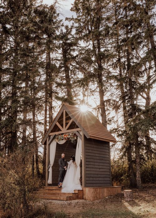 Cermona, Alberta Wedding at MVE heritage center