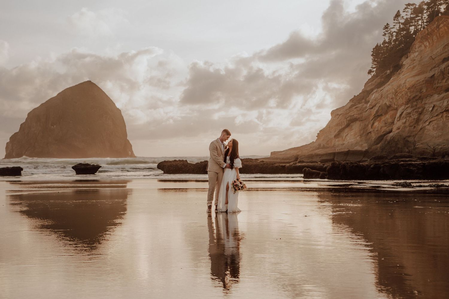 Oregon coast elopement