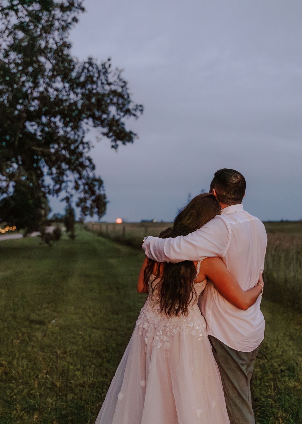 Calgary, Alberta Wedding bride and groom at sunset