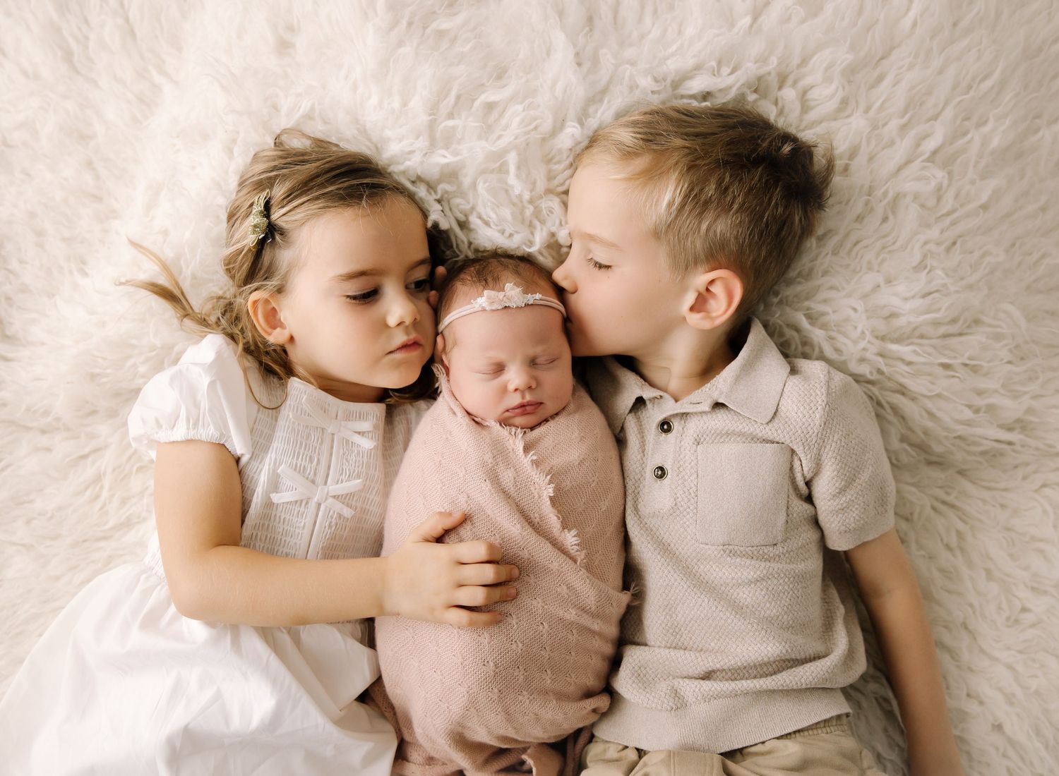 Sydney baby photos. Newborn photographer in Sydney.