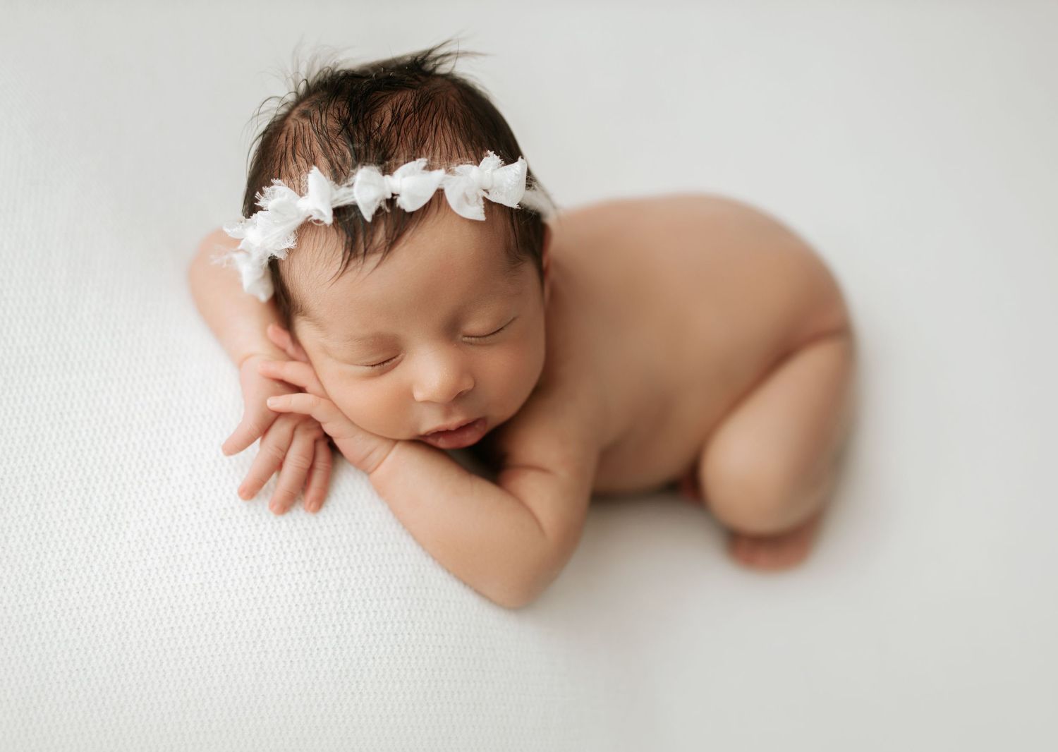 Sydney newborn baby photography. Terrey Hills photography studio.