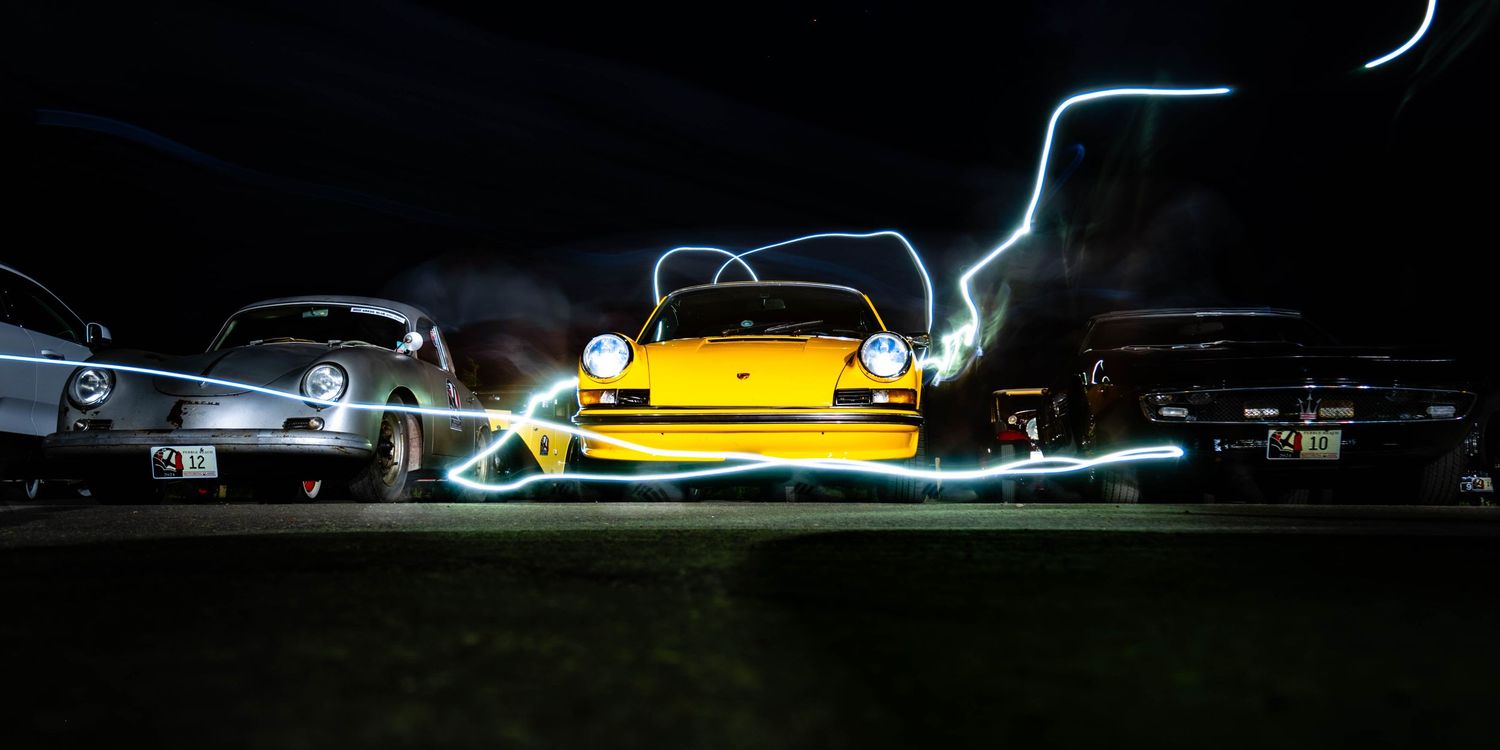 Porsche lightpainting.
