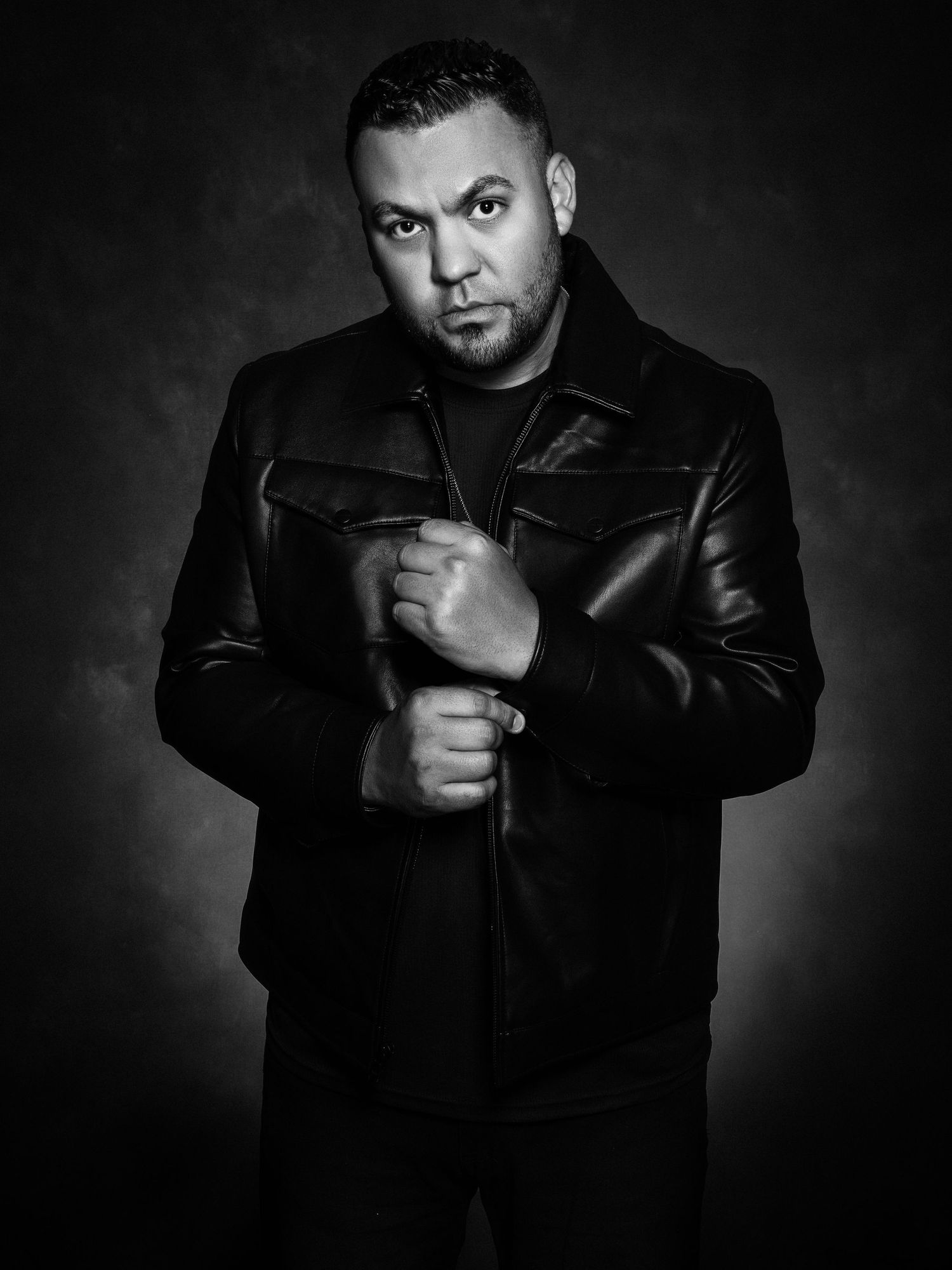 Portrait of Alfonso from The Connection Production, professional producer and photographer, showcasing creativity and expertise