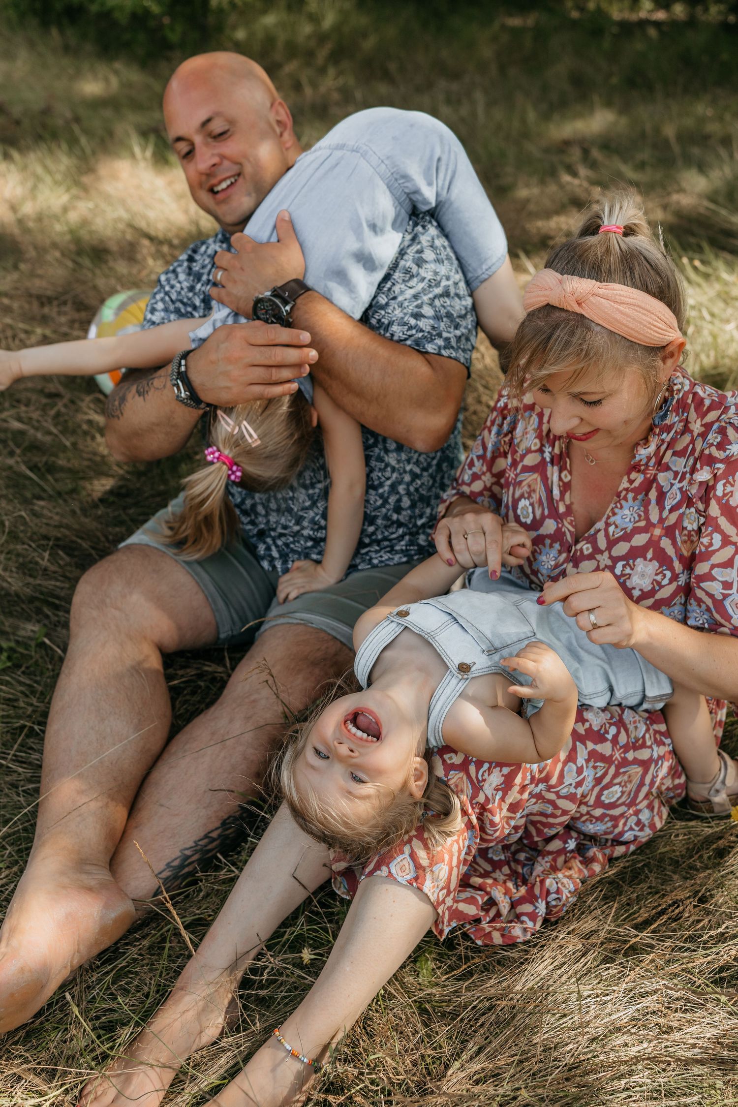 Gezinsfoto tijdens fotoshoot Cadettenkamp Teteringen