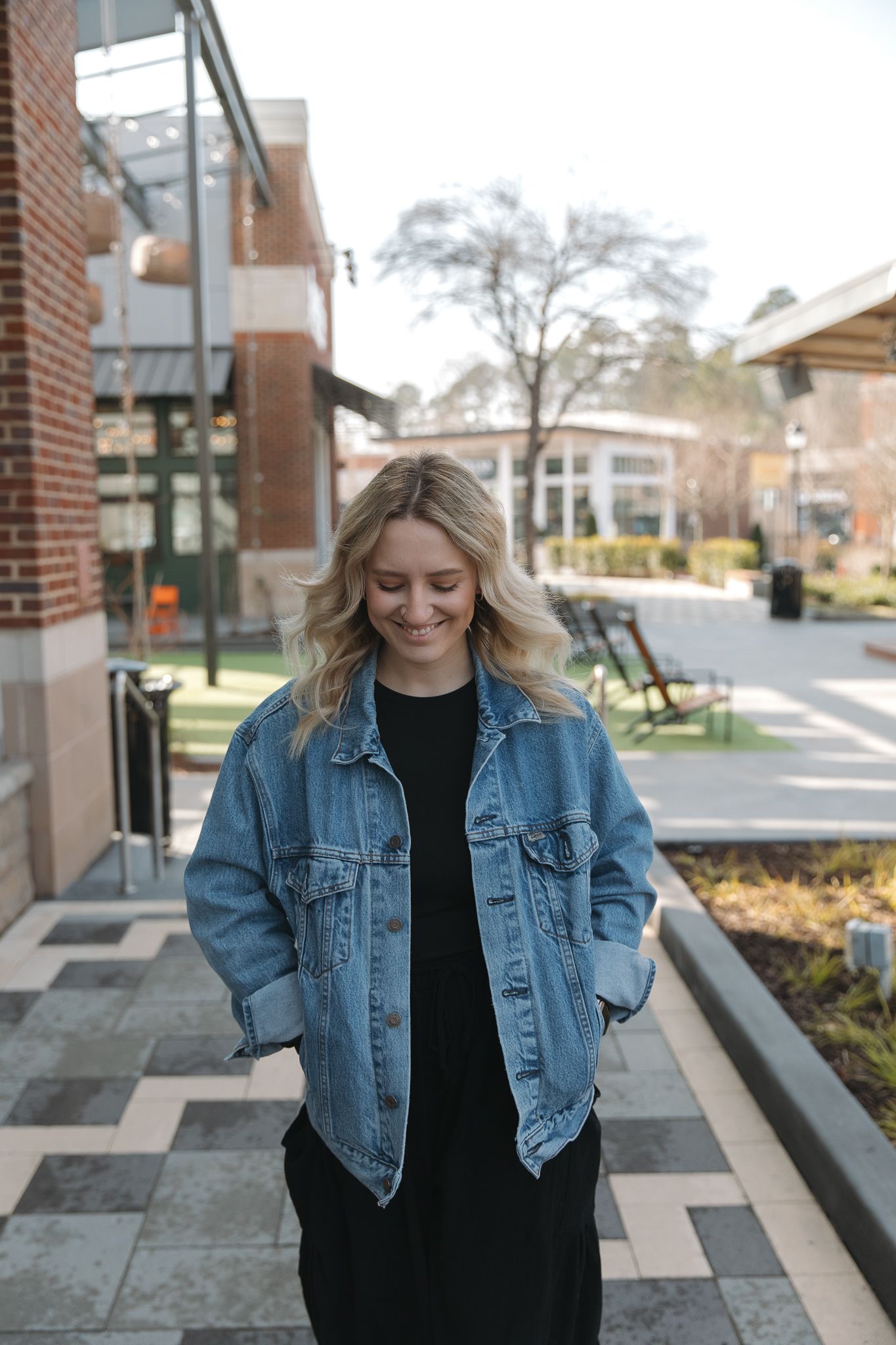 Atlanta Georgia lifestyle photographer smiling portrait outdoors golden hour