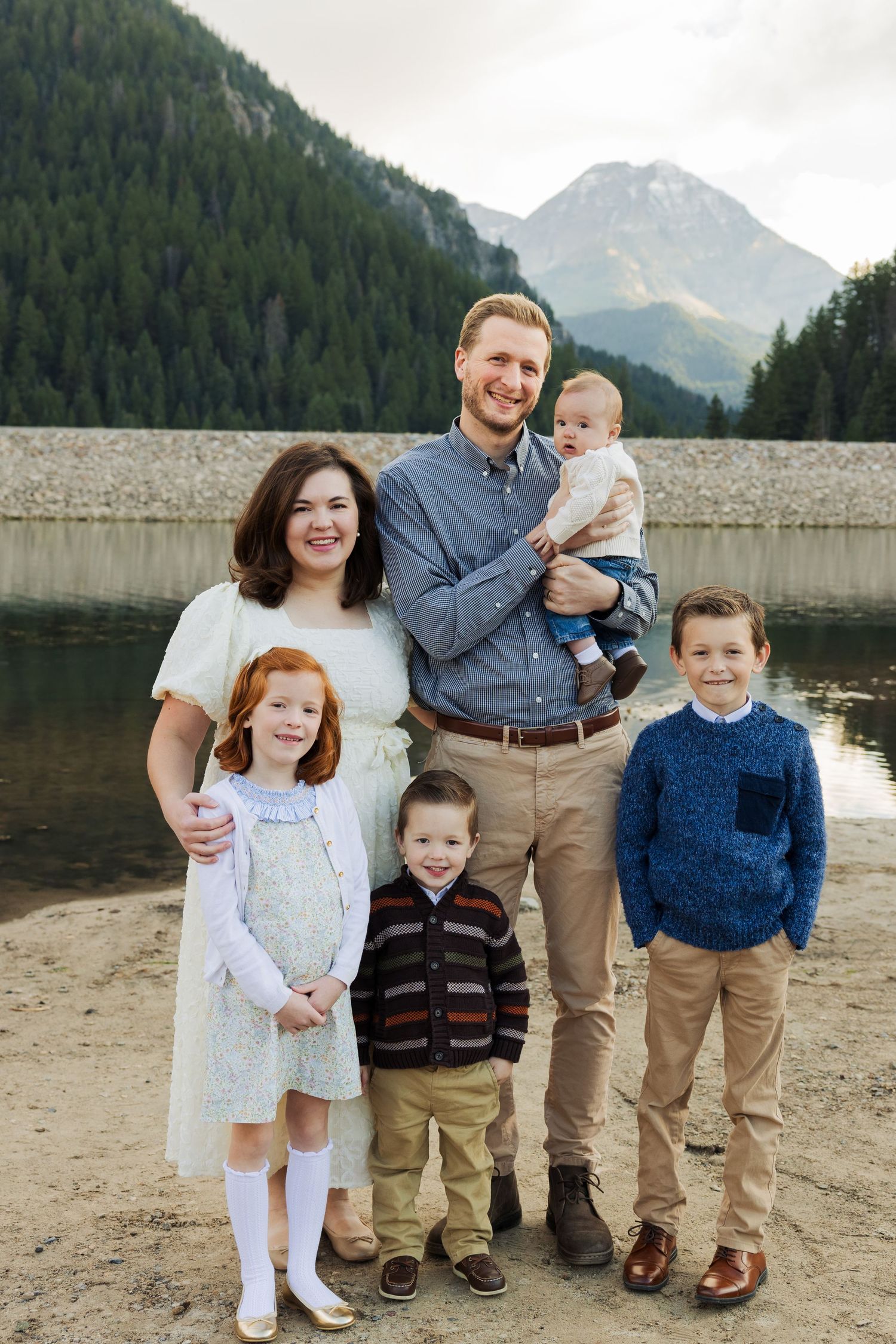 Family at Tibble Fork Reservoir photography by Av Potter Photo a Utah wedding and lifestyle photographer
