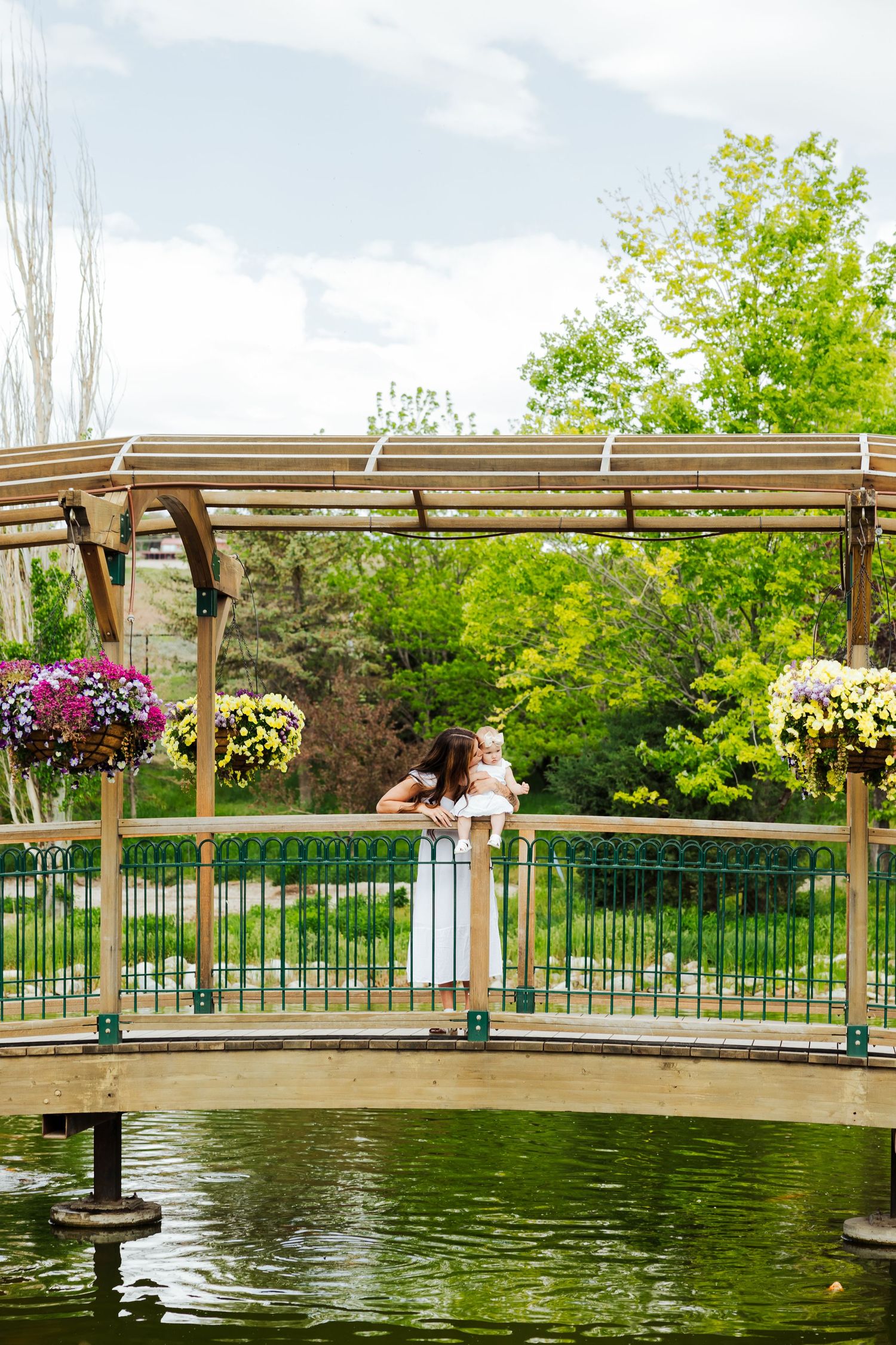 Mother and daughter at Ashton Gardens during tulip festival at Thanksgiving Point photography by Av Potter Photo a Utah wedding photographer