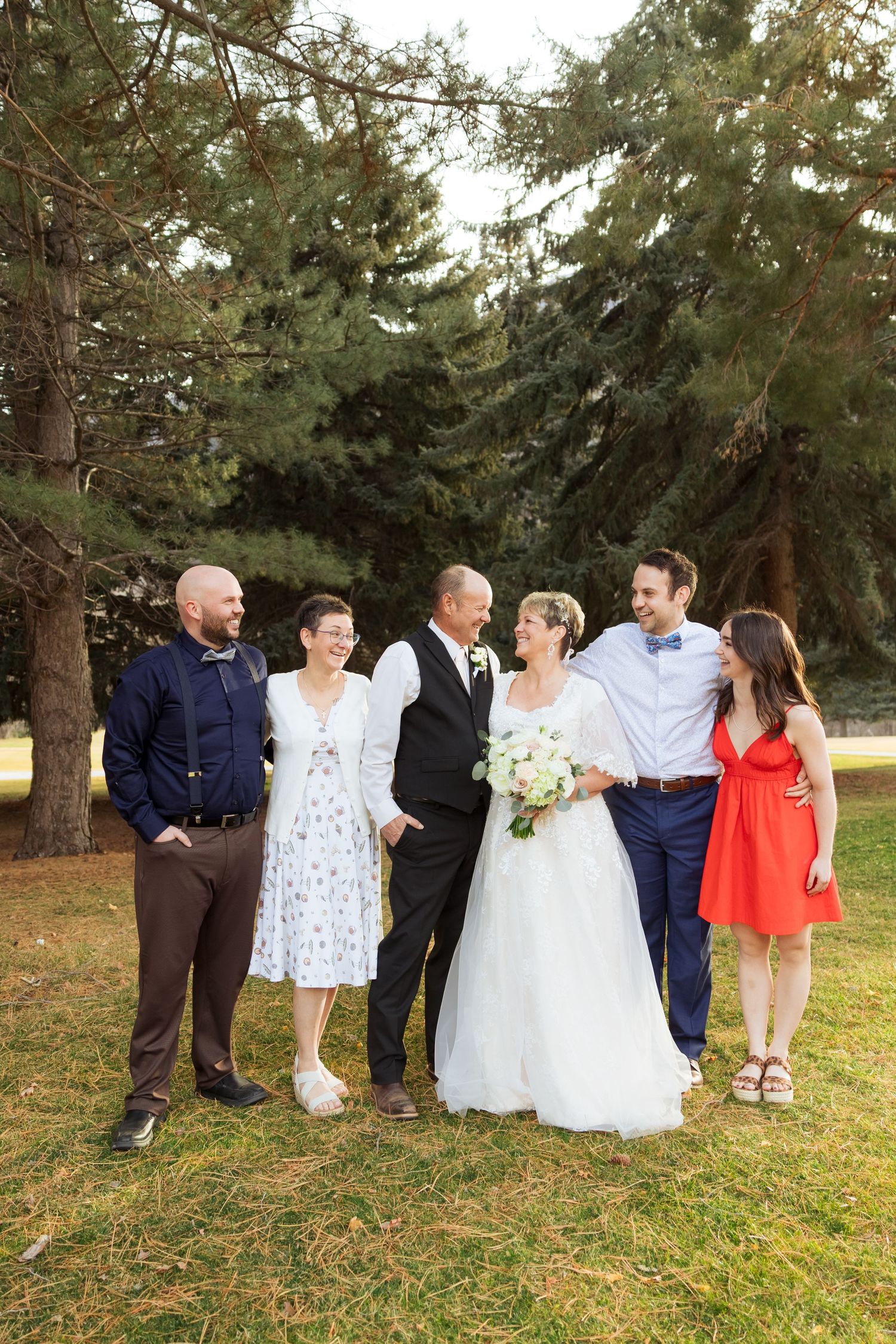 Winter wedding at Hobble Creek Golf Course at Hobble Creek in Utah photography by Av Potter Photo a Utah wedding and lifestyle photographer