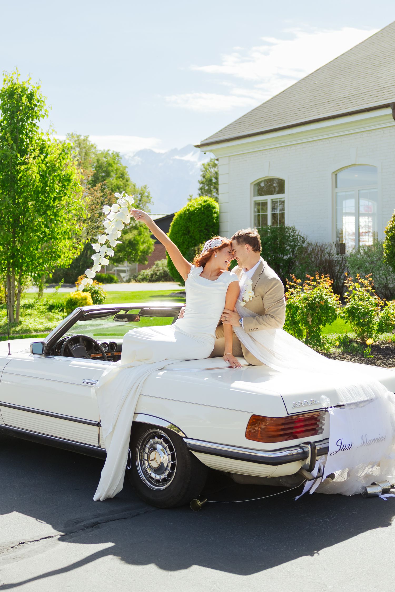 Wedding at Magnolia Event Center in South Jordan, Utah photography by Av Potter Photo a Utah wedding and lifestyle photographer