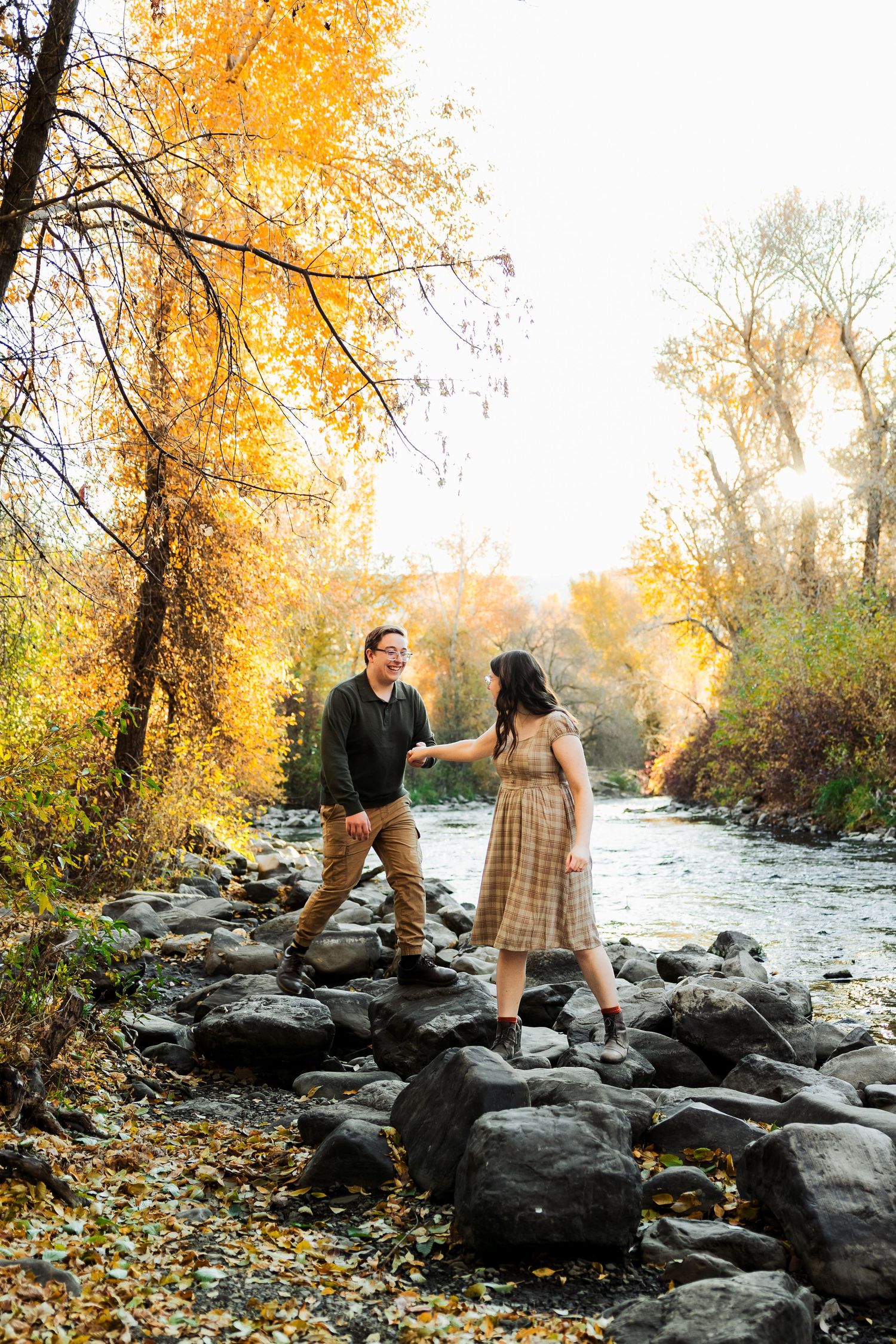 Couple at Canyon Glen Park photography by Av Potter Photo a Utah wedding and lifestyle photographer