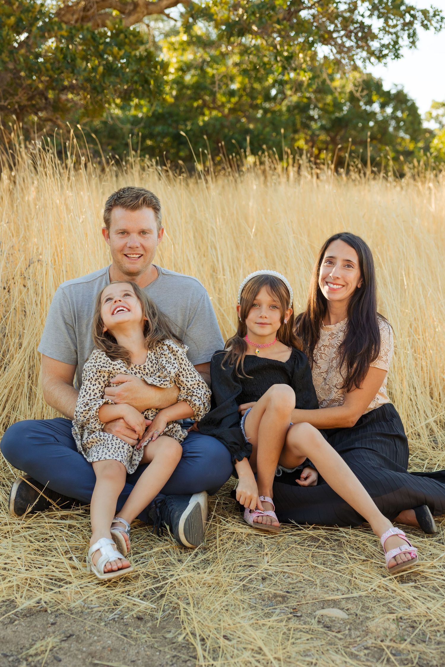 Family at Hidden Valley Park photography by Av Potter Photo a Utah wedding and lifestyle photographer