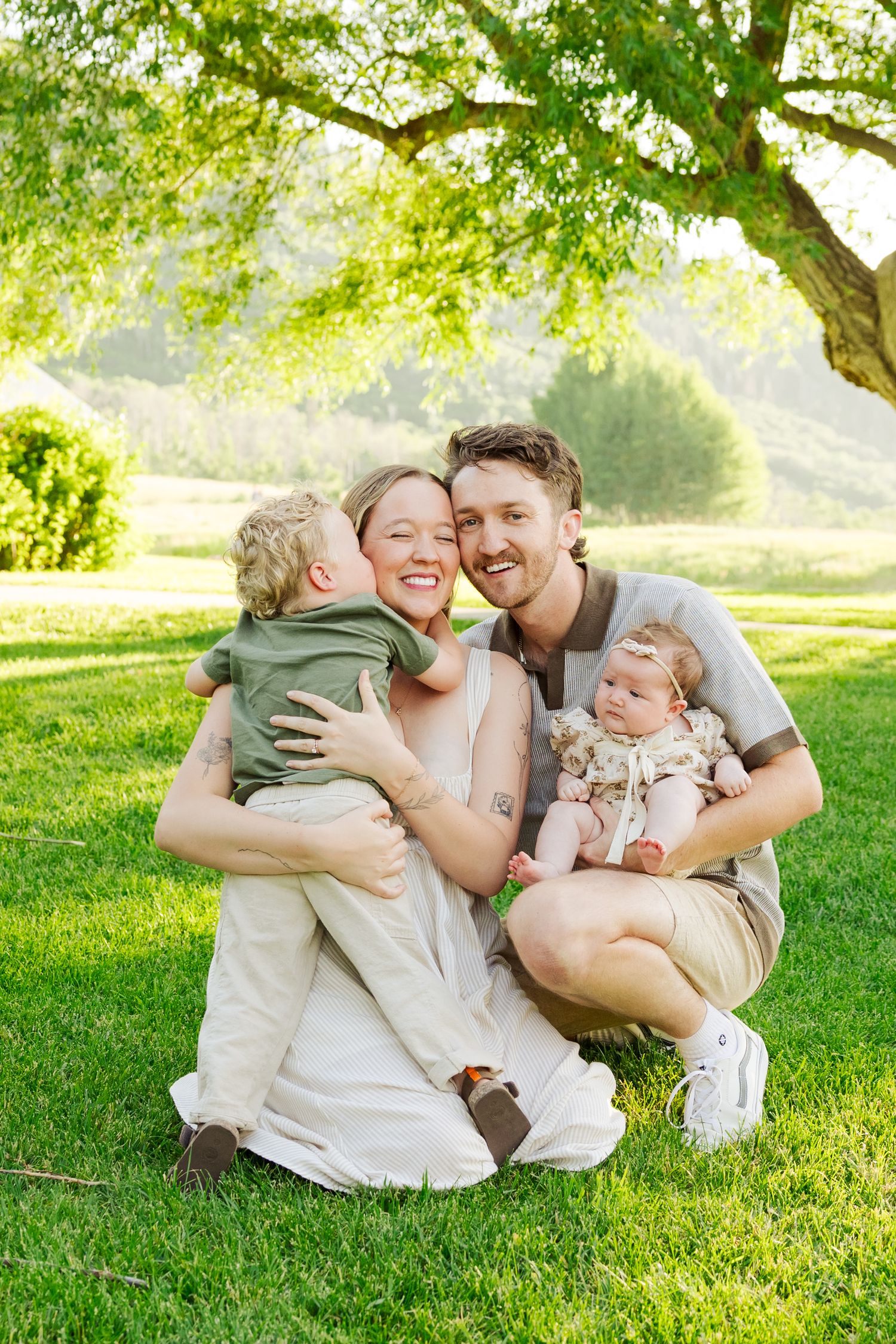Family at McPolin Barn photography by Av Potter Photo a Utah wedding and lifestyle photographer