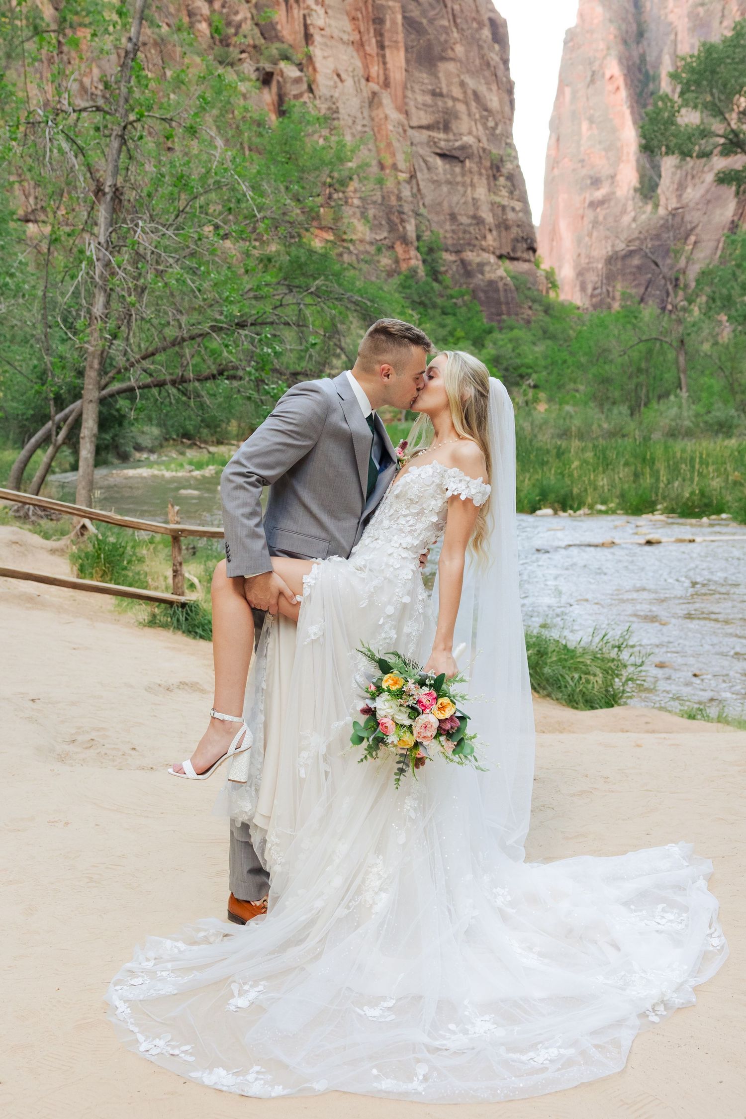 Bride and groom at Zion National Park photography by Av Potter Photo a Utah wedding and lifestyle photographer