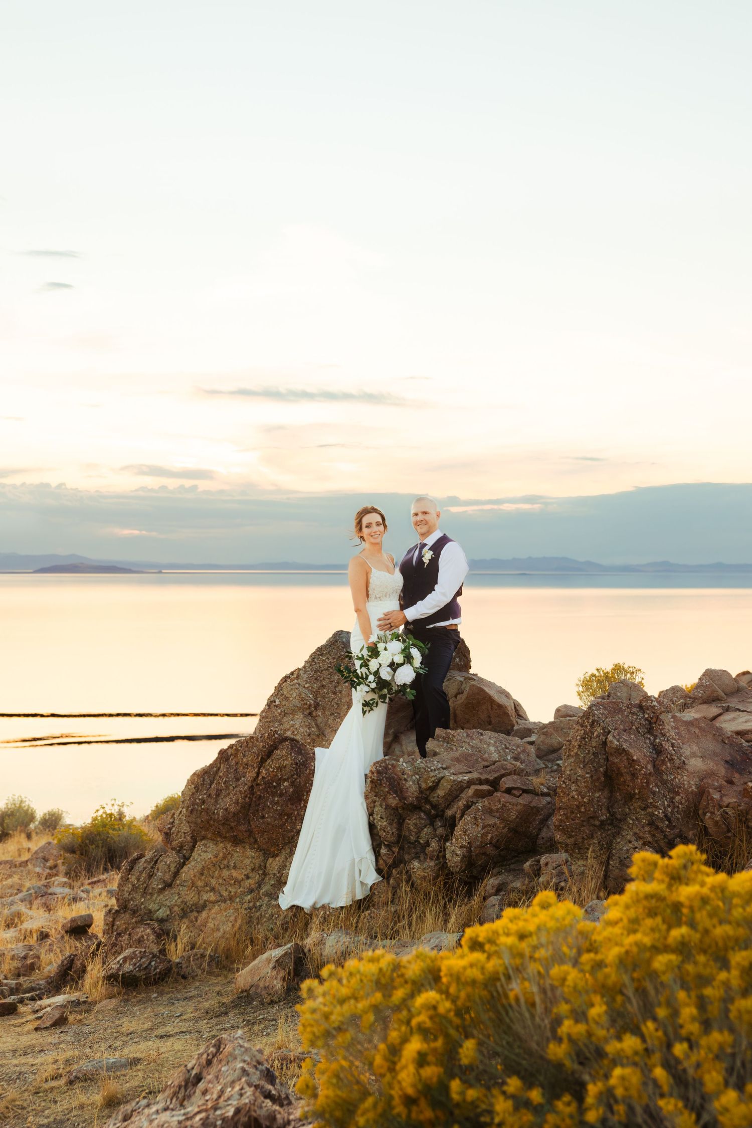 Wedding at Antelope Island in Syracuse Utah photography by Av Potter Photo a Utah wedding and lifestyle photographer