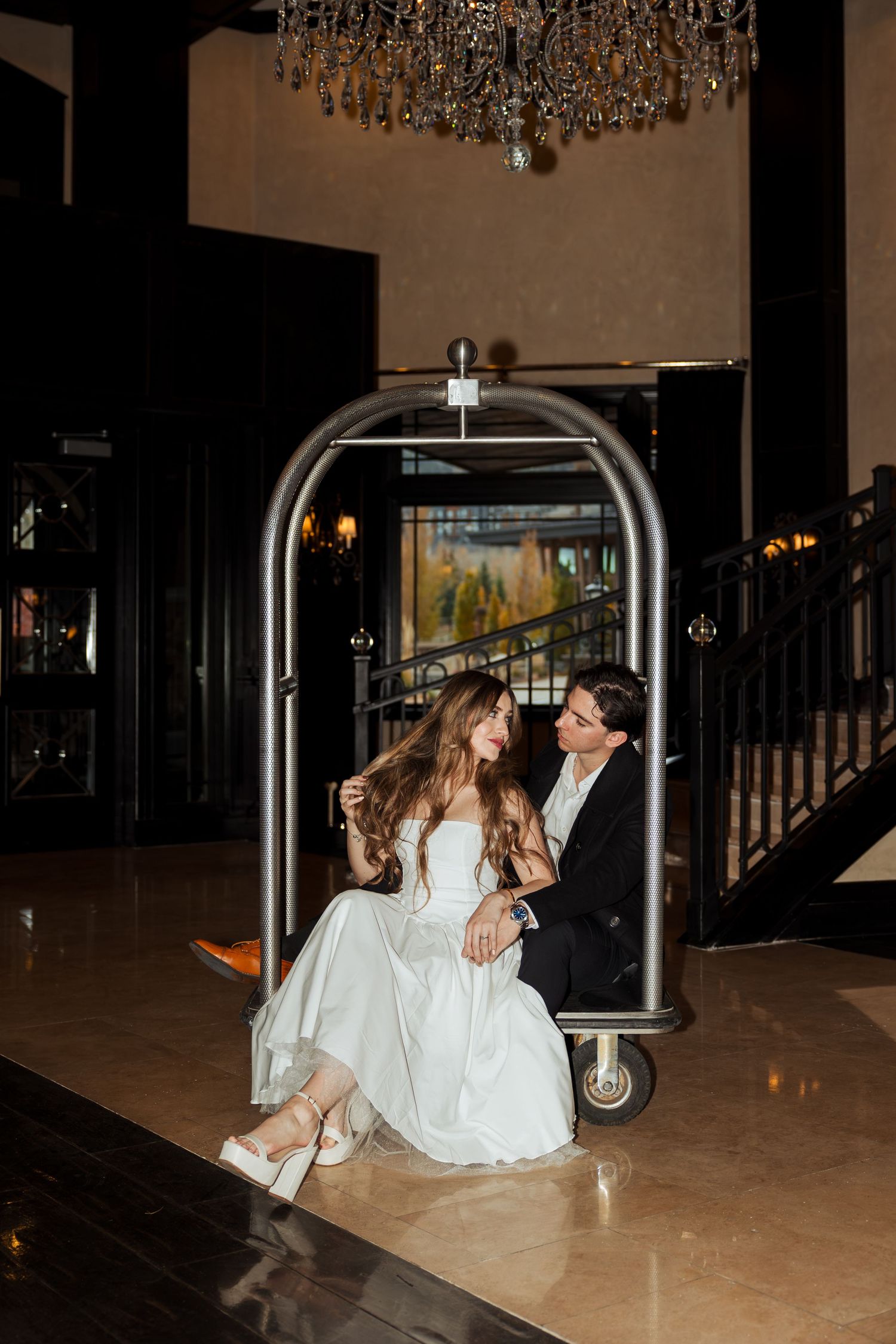 Engagements at Waldorf Astoria photography by Av Potter Photo a Utah wedding and lifestyle photographer