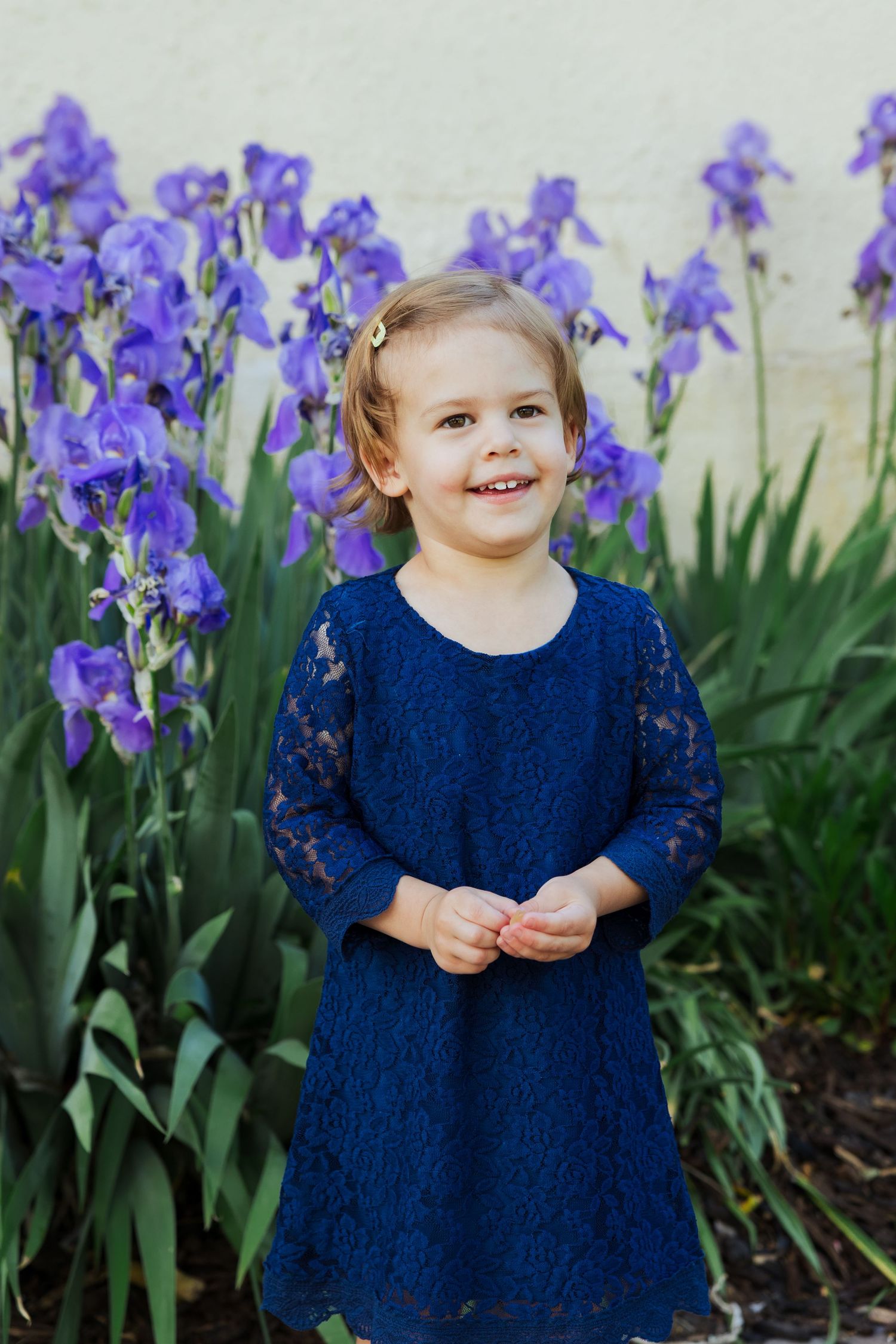 Little girl at Memory Grove Park photography by Av Potter Photo a Utah wedding and lifestyle photographer