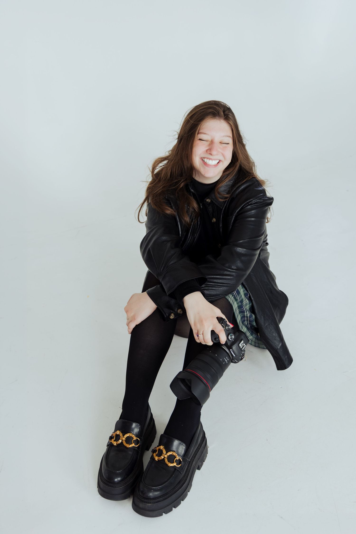 Averi owner of Av Potter Photo headshots photography by Av Potter Photo a Utah wedding and lifestyle photographer