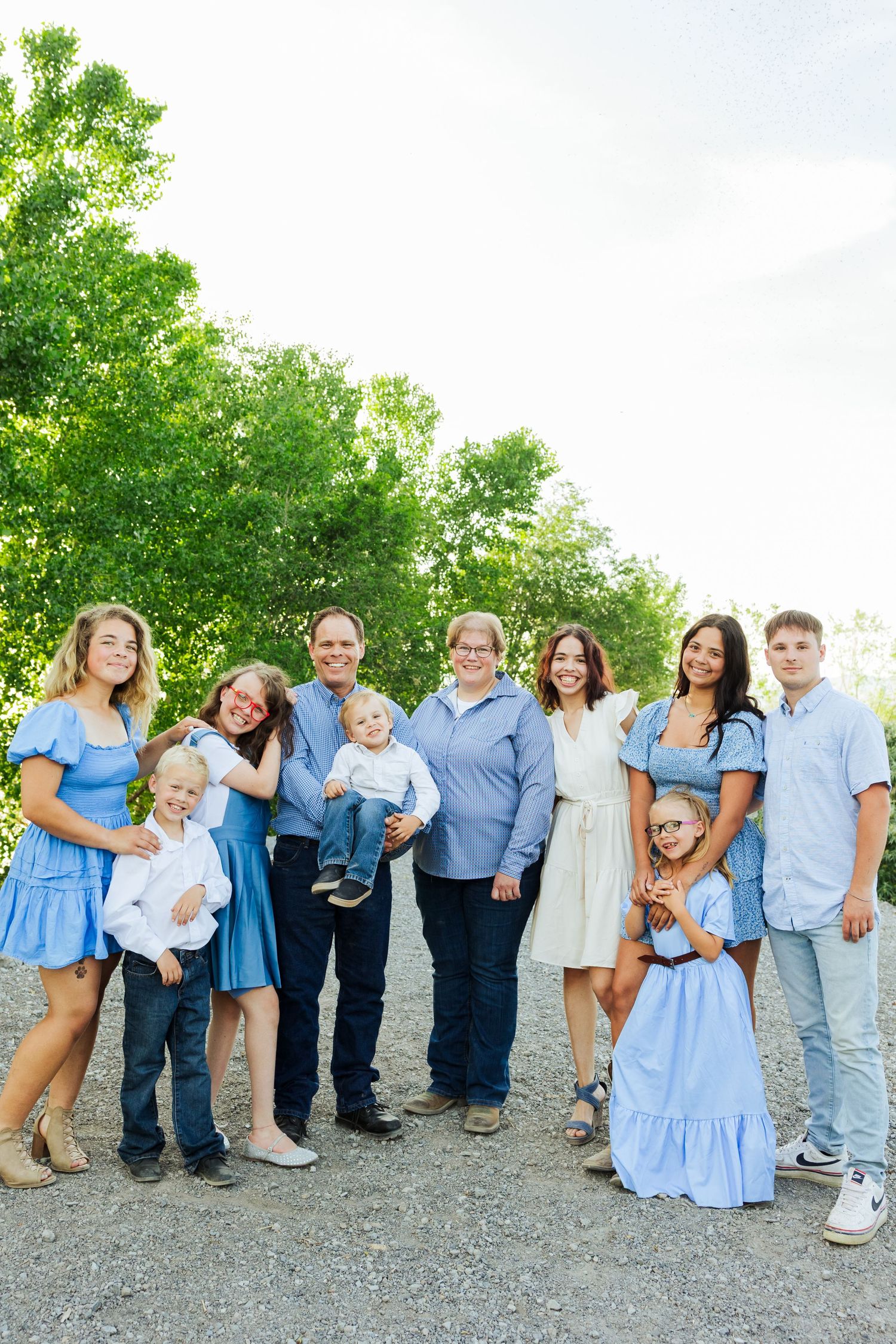 Family at the Utah Lake photography by Av Potter Photo a Utah wedding and lifestyle photographer