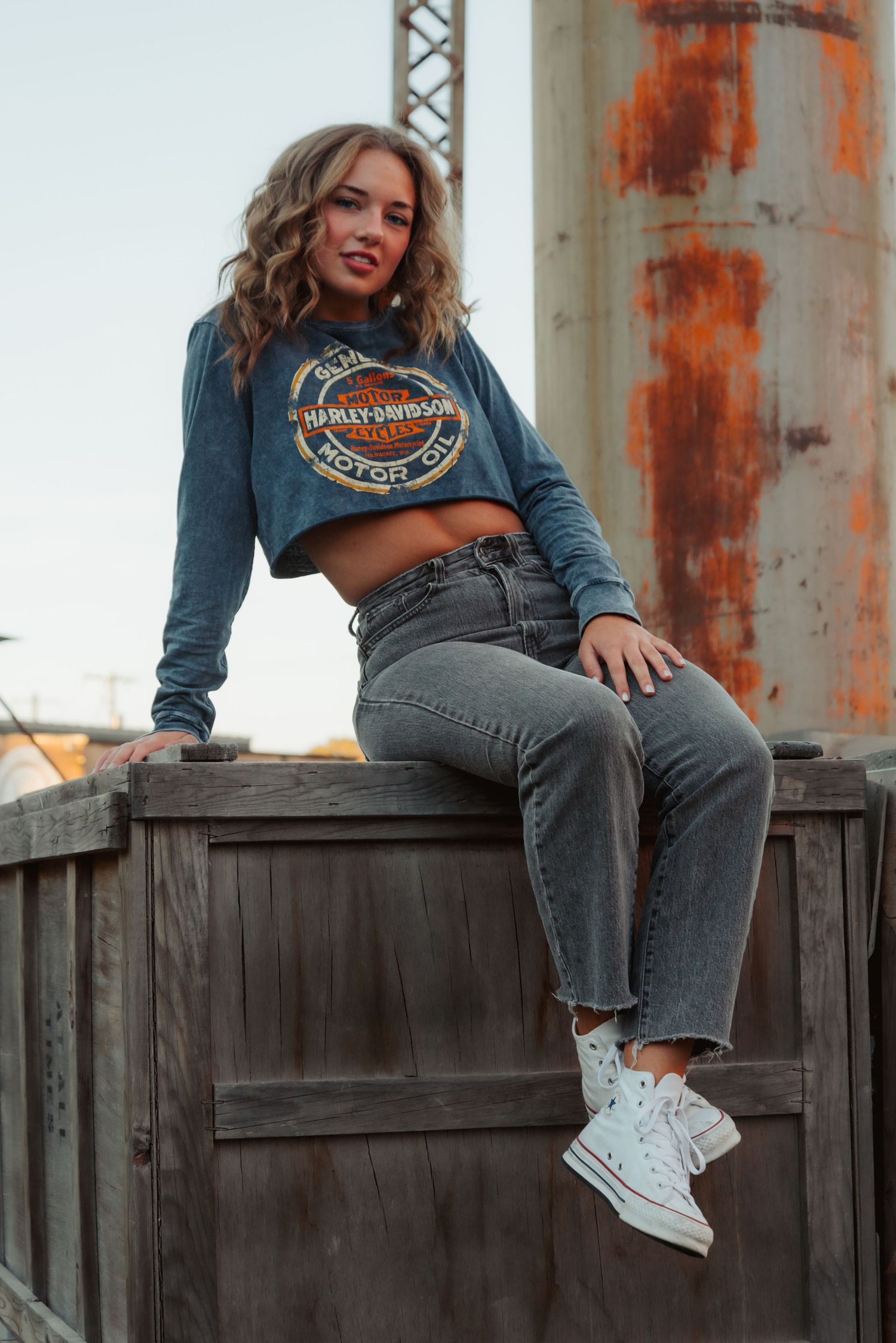 Urban senior portrait with bold style and natural light. Kentucky lifestyle photographer captures personality and city vibes.