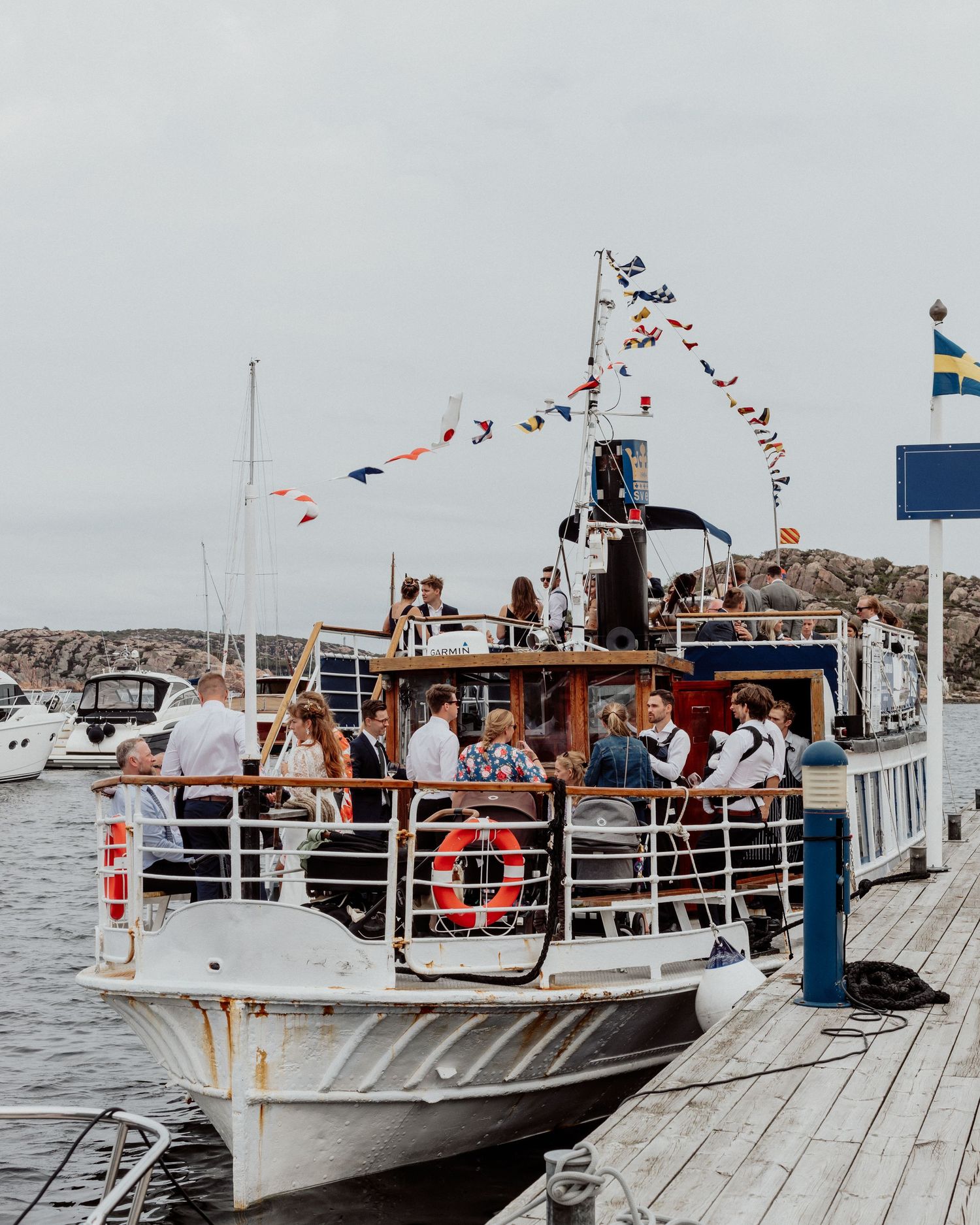 Vacker båt där bröllopfesten hölls på Bohus-malmön