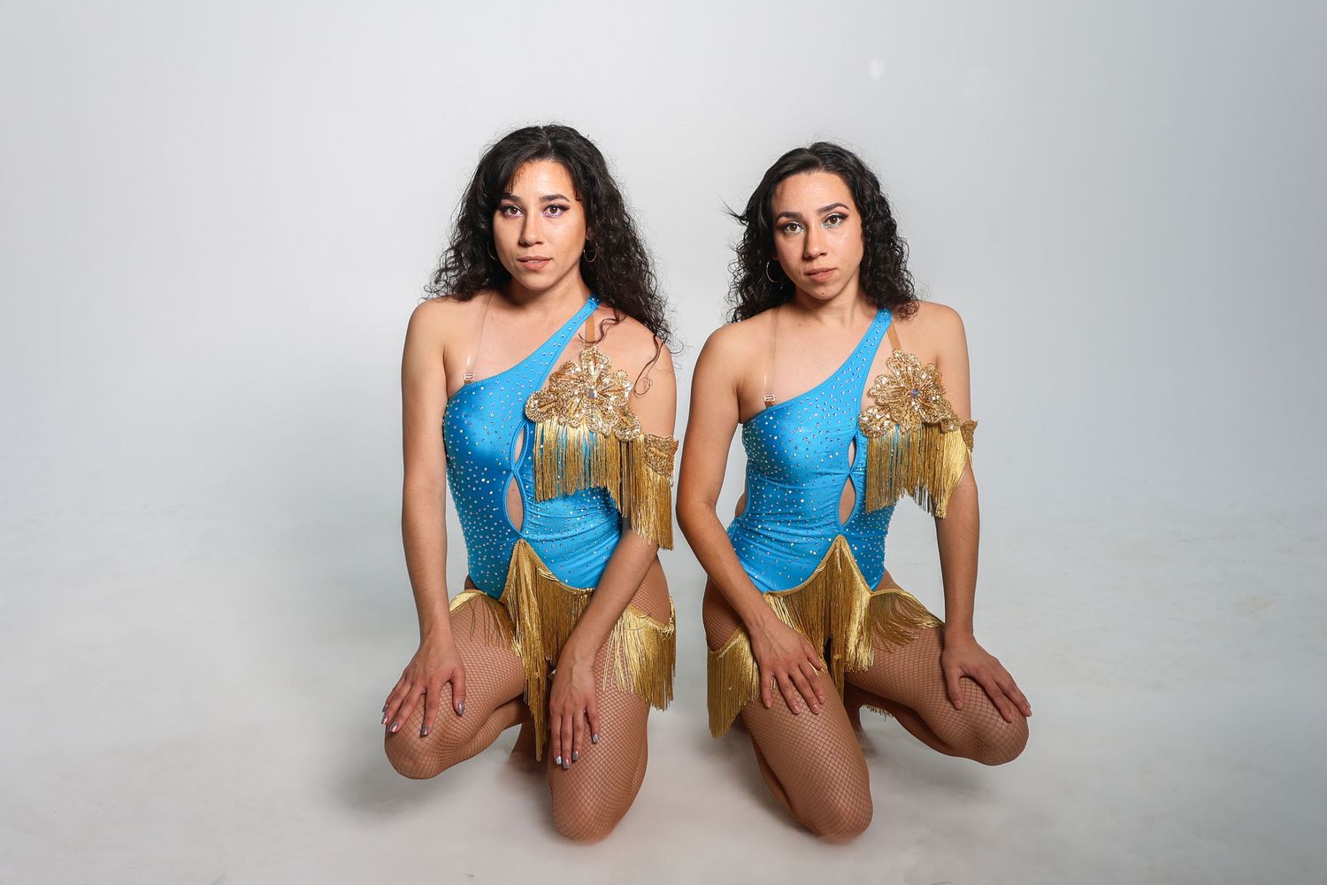 Twin-fashion-latin-dance-portrait-Orlando