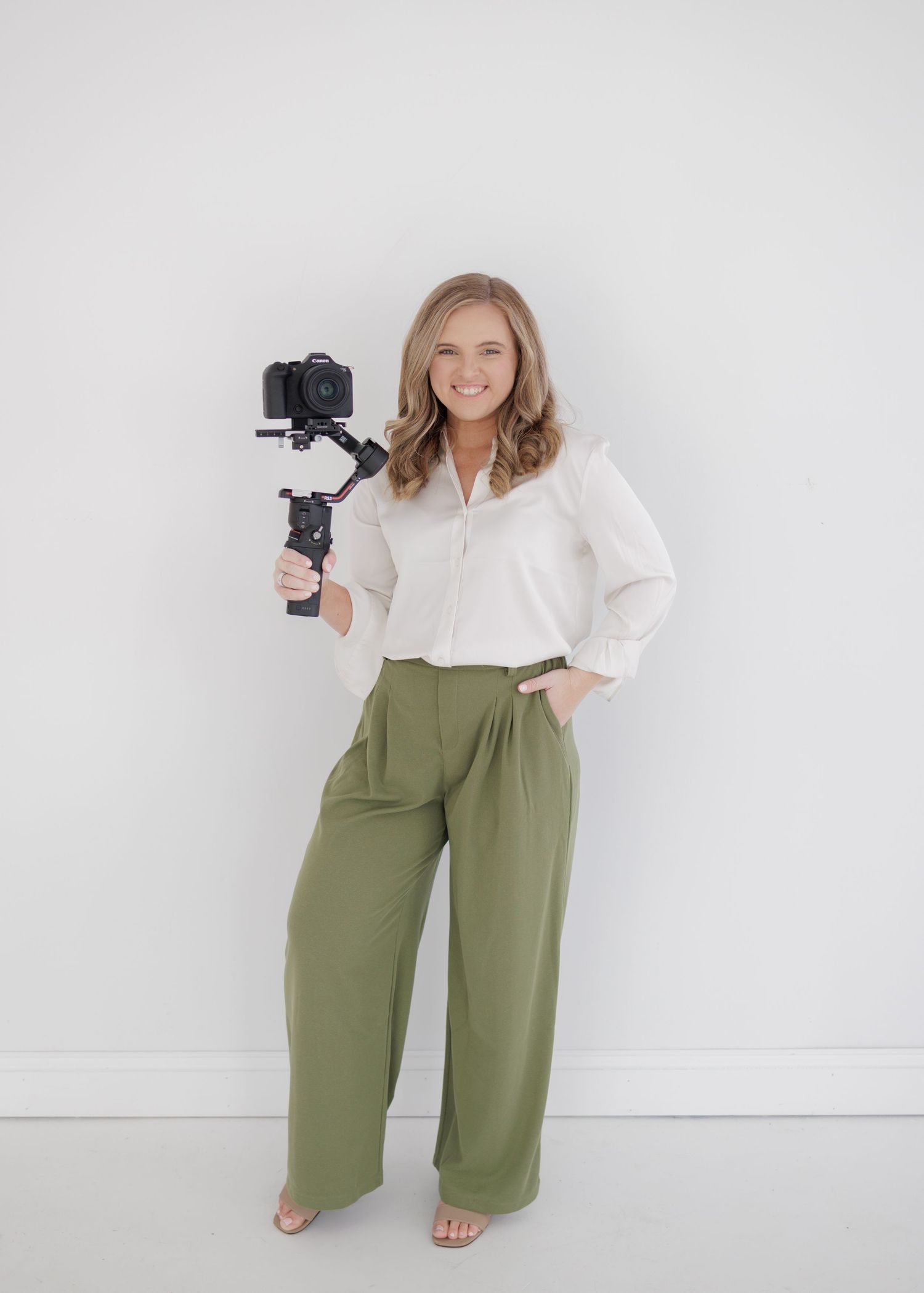 Sammi Brooke, Huntsville Alabama wedding and lifestyle photographer.