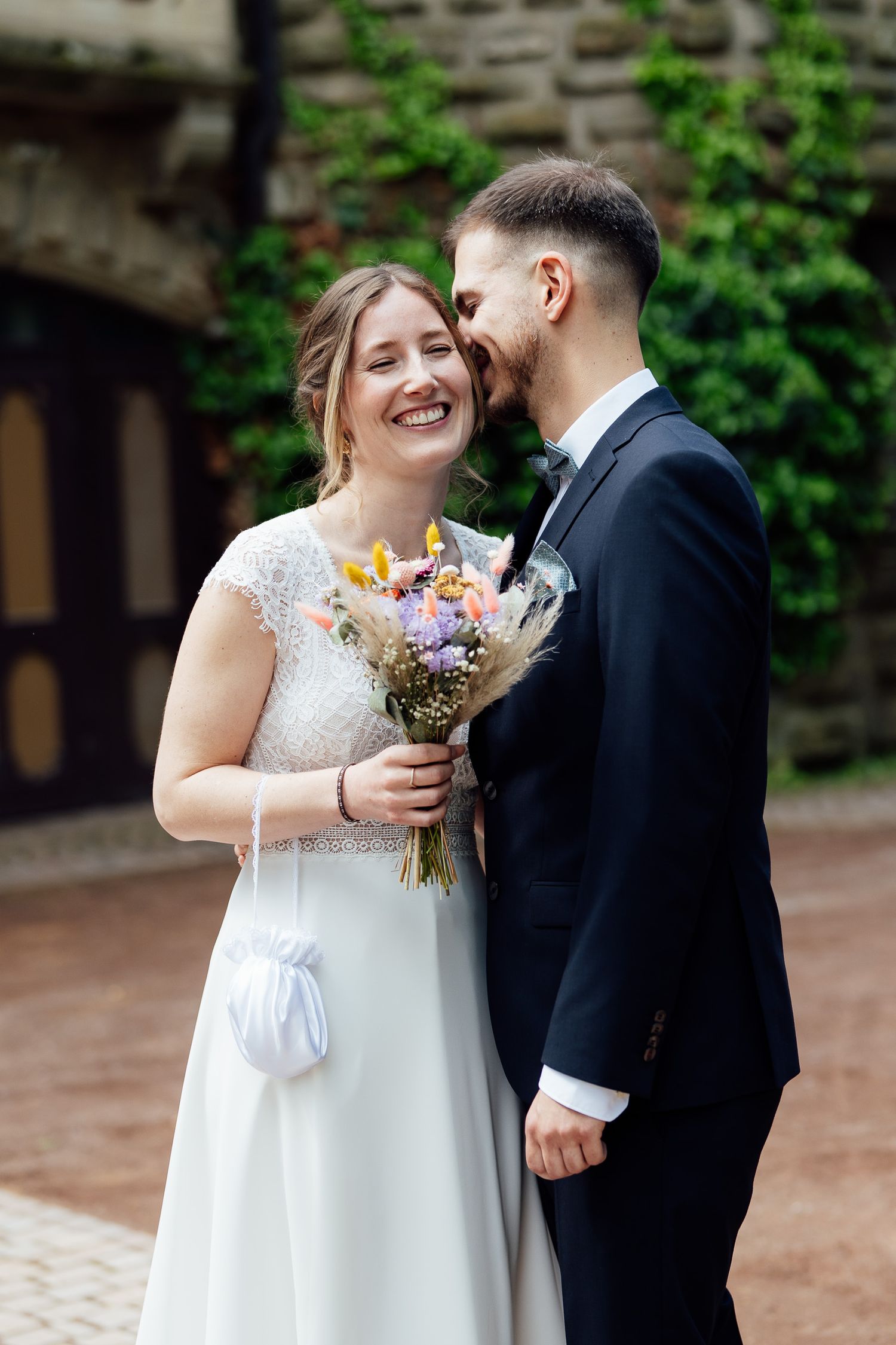 Hochzeitsfotograf in Tübingen
Reutlingen, Stuttgart, und Umgebung. 

Ich biete hochwertige Hochzeitsfotografie in stilvollen, modernen und k