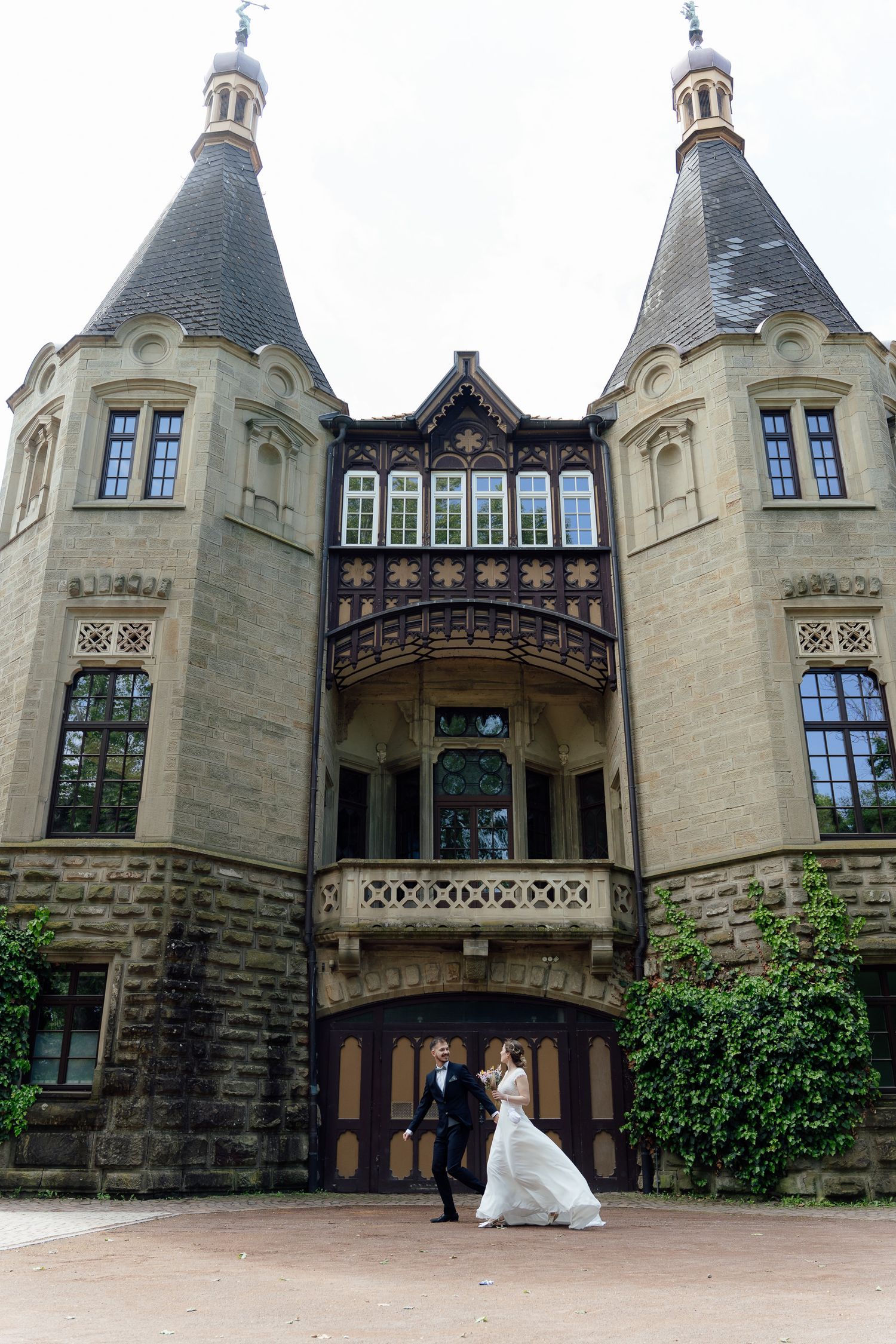 Hochzeitsfotograf in Tübingen
Reutlingen, Stuttgart, und Umgebung. 

Ich biete hochwertige Hochzeitsfotografie in stilvollen, modernen und k